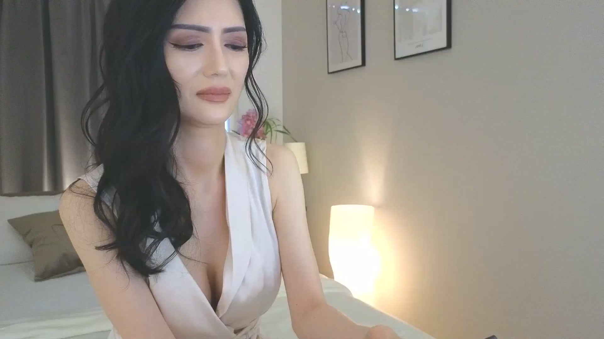 Gallery image thumbnail from Eleah's myfreecams stream on, 05/08/2025, 06:14 image 3 of 20