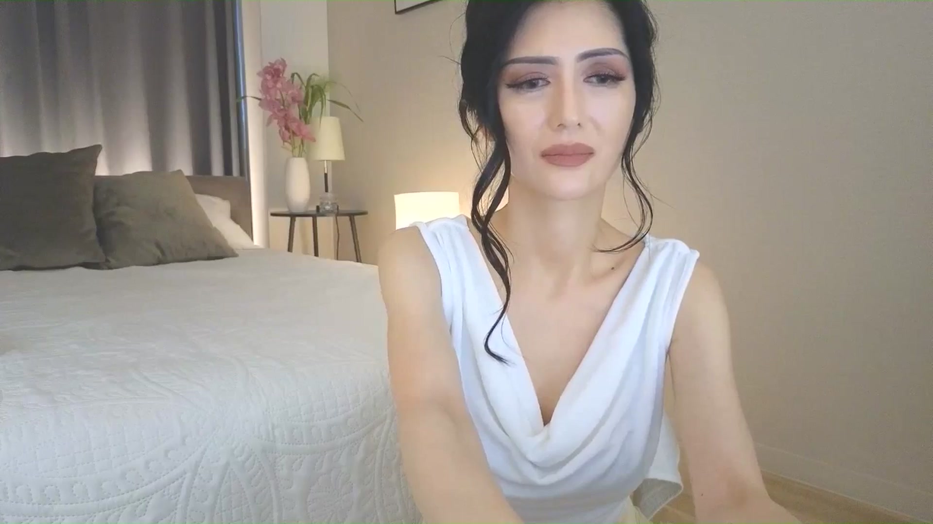 Gallery image thumbnail from Eleah's myfreecams stream on, 05/11/2025, 09:15 image 15 of 20