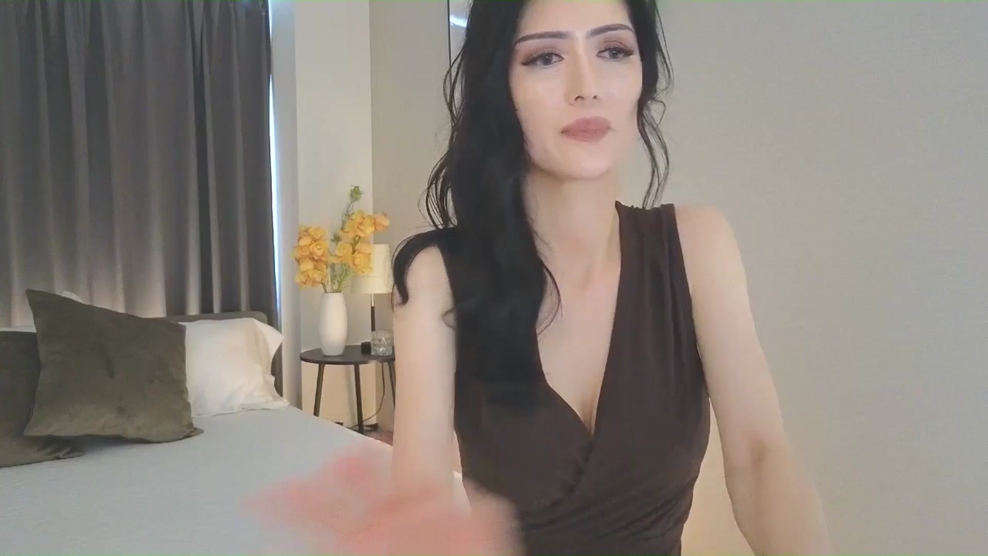 Gallery image thumbnail from Eleah's myfreecams stream on, 05/25/2025, 05:32 image 15 of 20