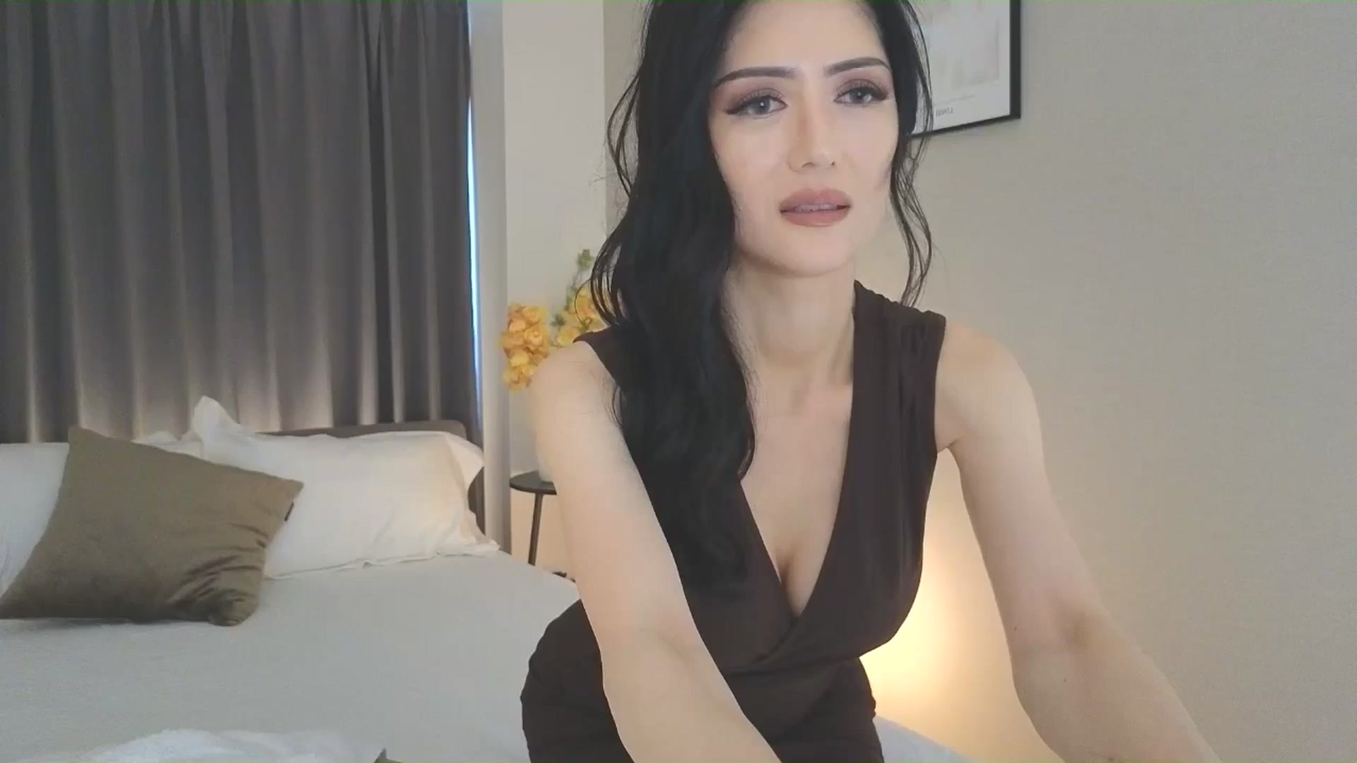 Gallery image thumbnail from Eleah's myfreecams stream on, 05/25/2025, 08:52 image 14 of 20