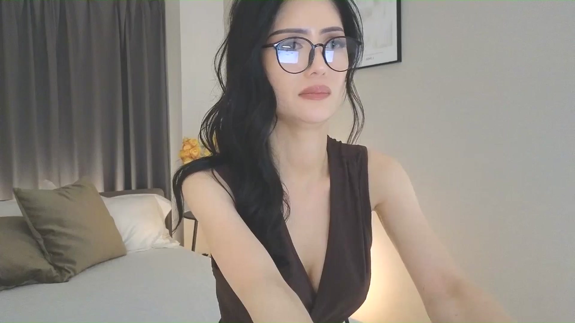 Gallery image thumbnail from Eleah's myfreecams stream on, 05/25/2025, 12:39 image 13 of 20