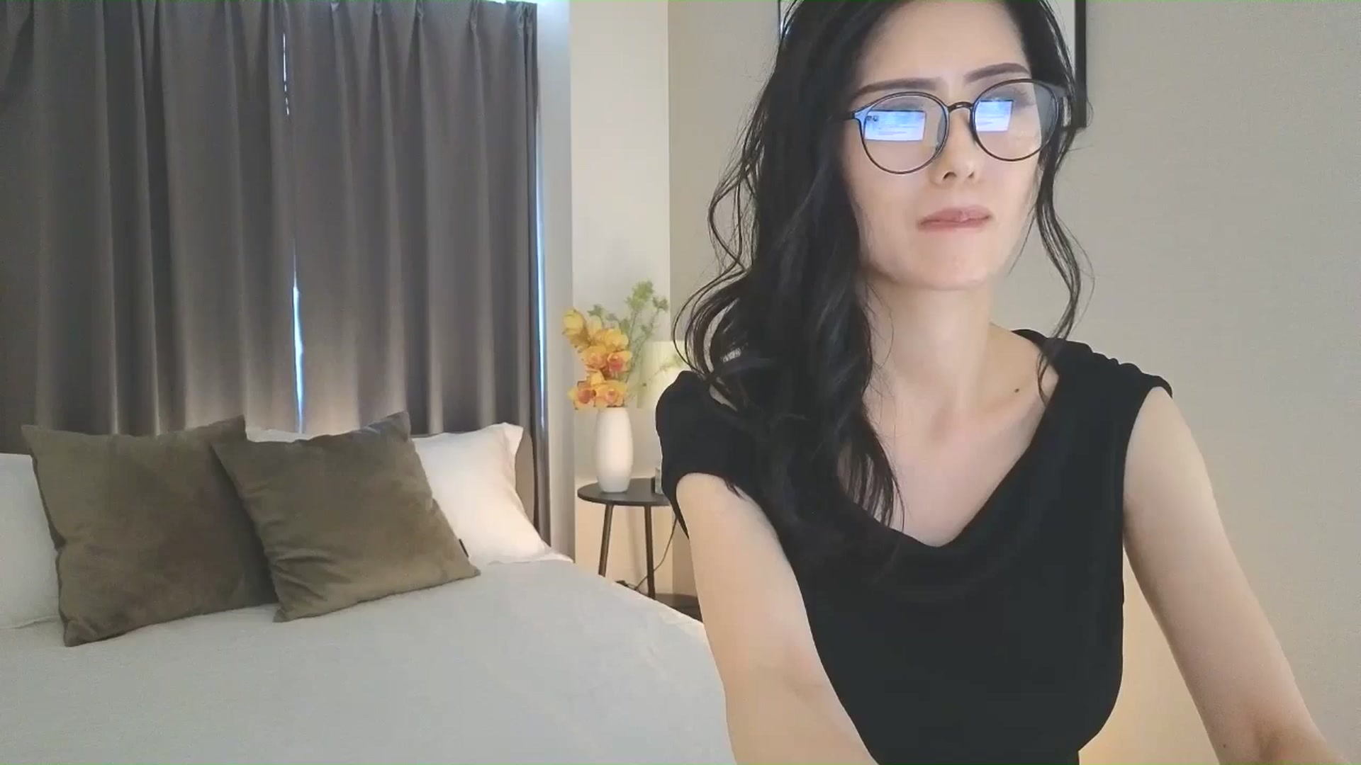 Gallery image thumbnail from Eleah's myfreecams stream on, 06/01/2025, 07:51 image 4 of 20