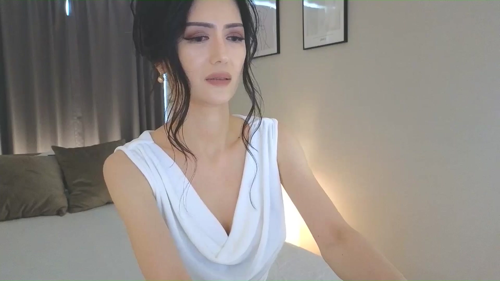 Gallery image thumbnail from Eleah's myfreecams stream on, 06/08/2025, 04:43 image 20 of 20