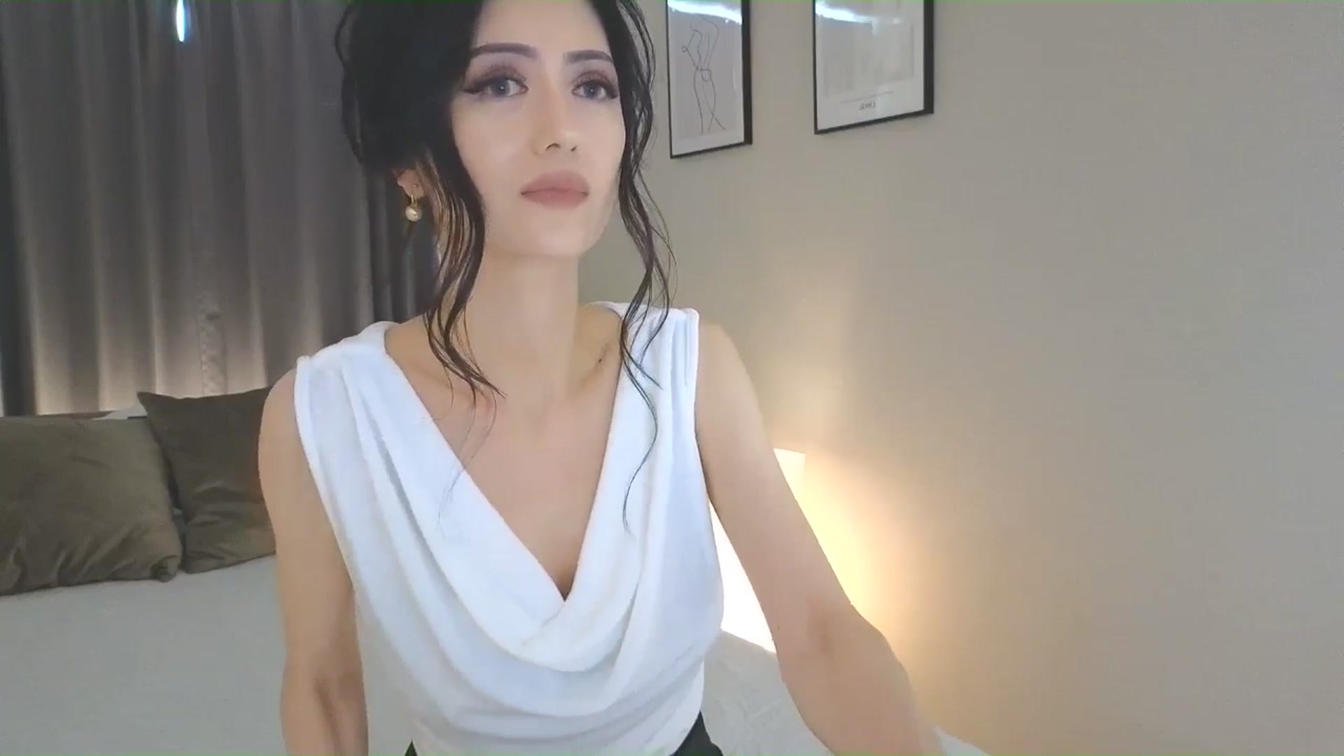 Gallery image thumbnail from Eleah's myfreecams stream on, 06/08/2025, 04:43 image 16 of 20