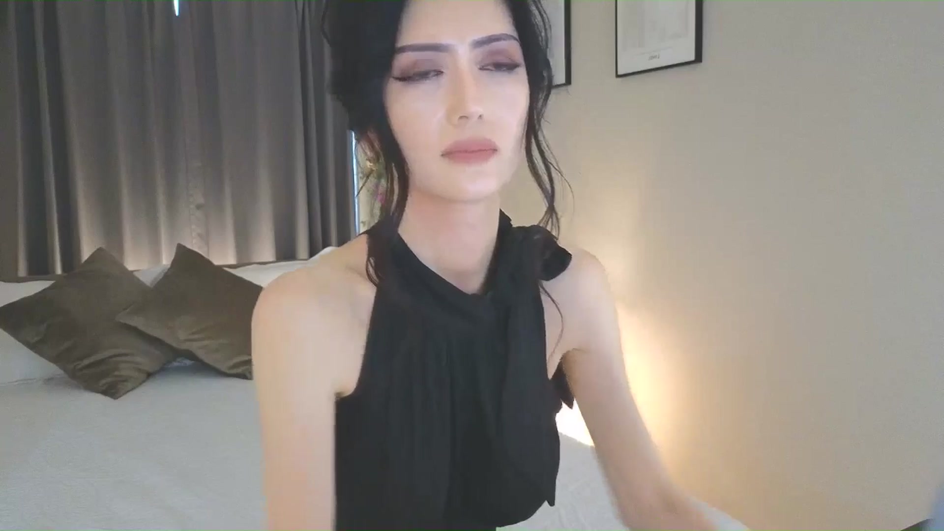 Gallery image thumbnail from Eleah's myfreecams stream on, 06/08/2025, 06:25 image 3 of 20