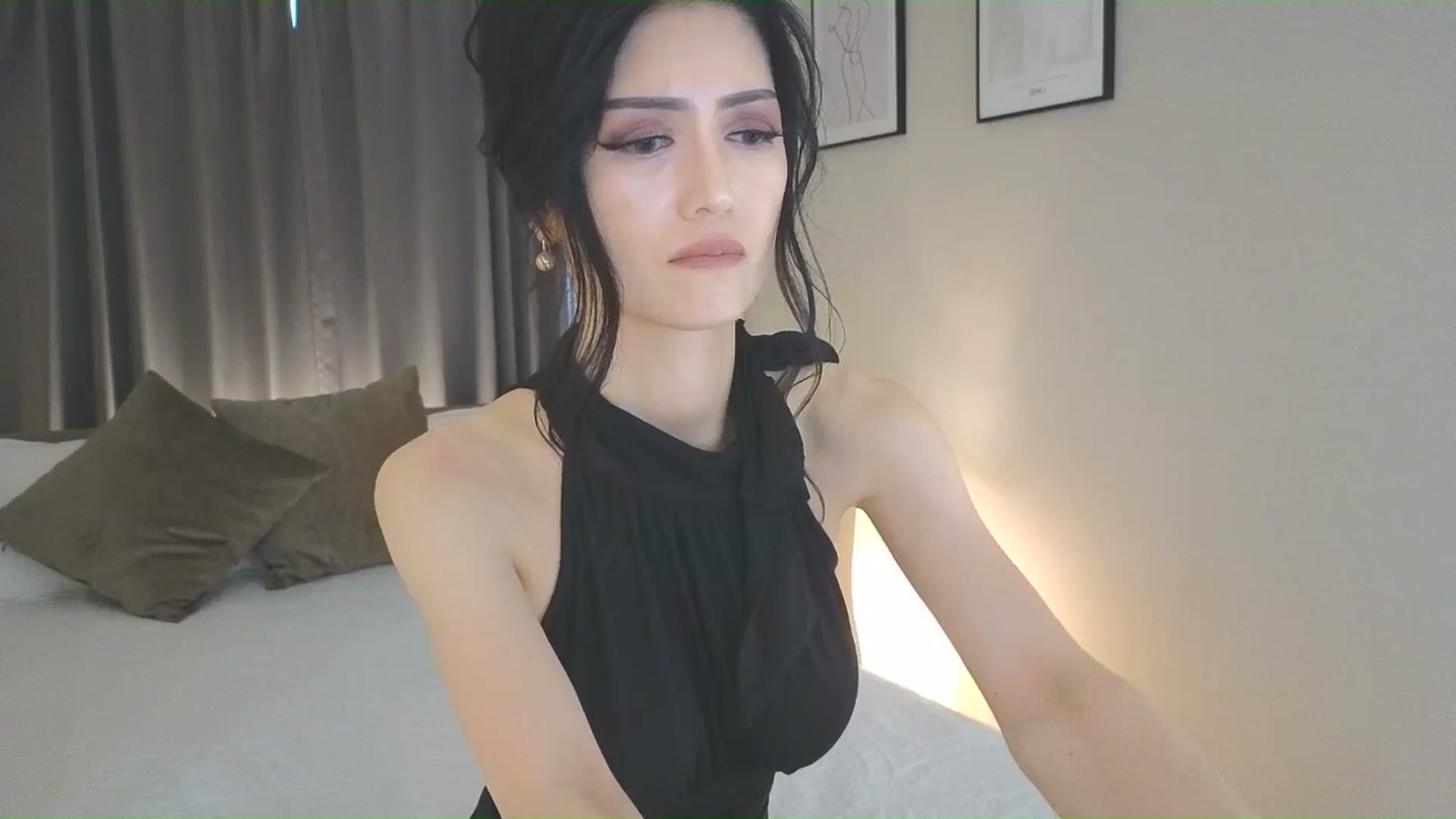 Gallery image thumbnail from Eleah's myfreecams stream on, 06/08/2025, 08:37 image 18 of 20