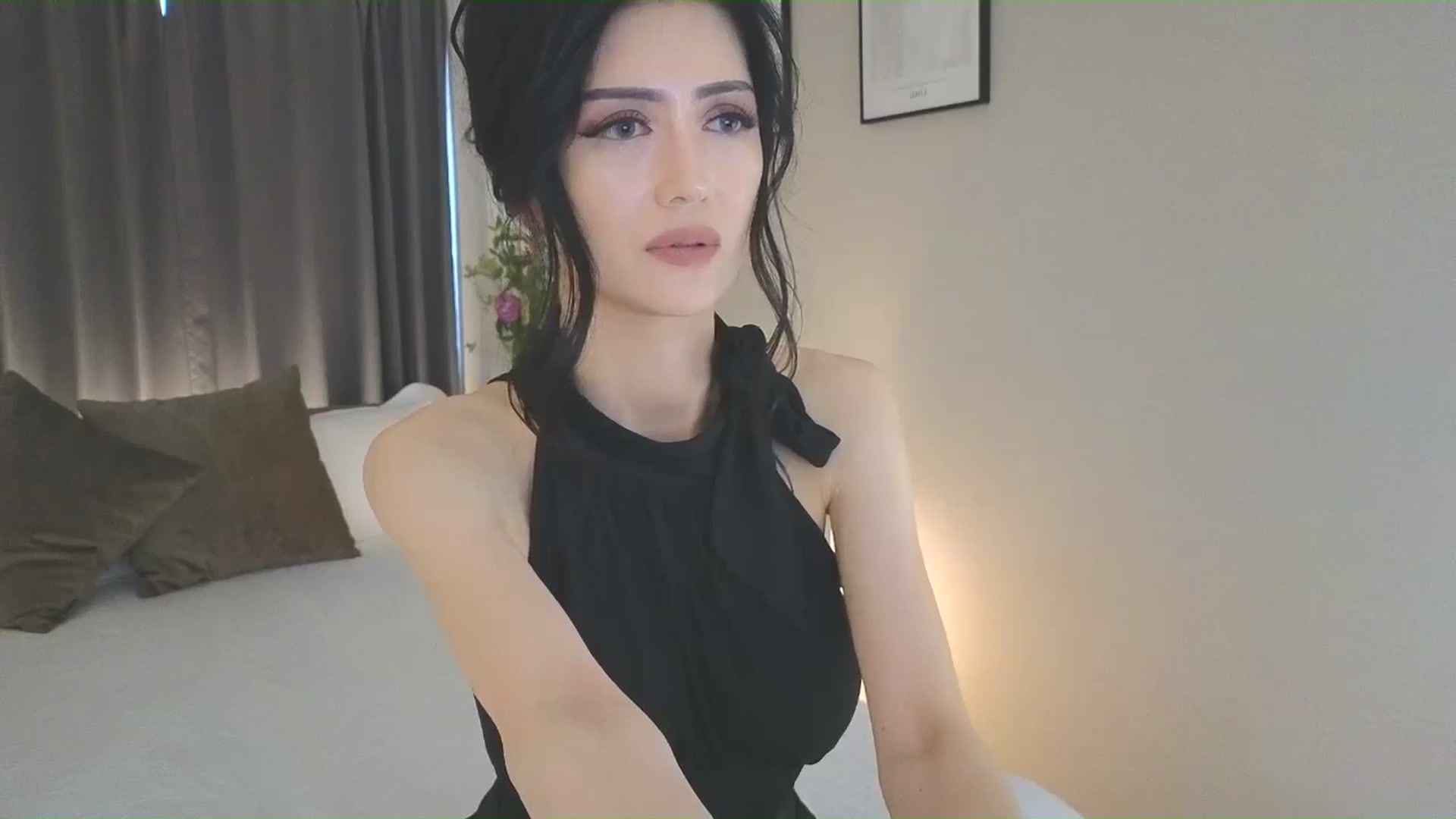 Gallery image thumbnail from Eleah's myfreecams stream on, 06/08/2025, 08:37 image 2 of 20