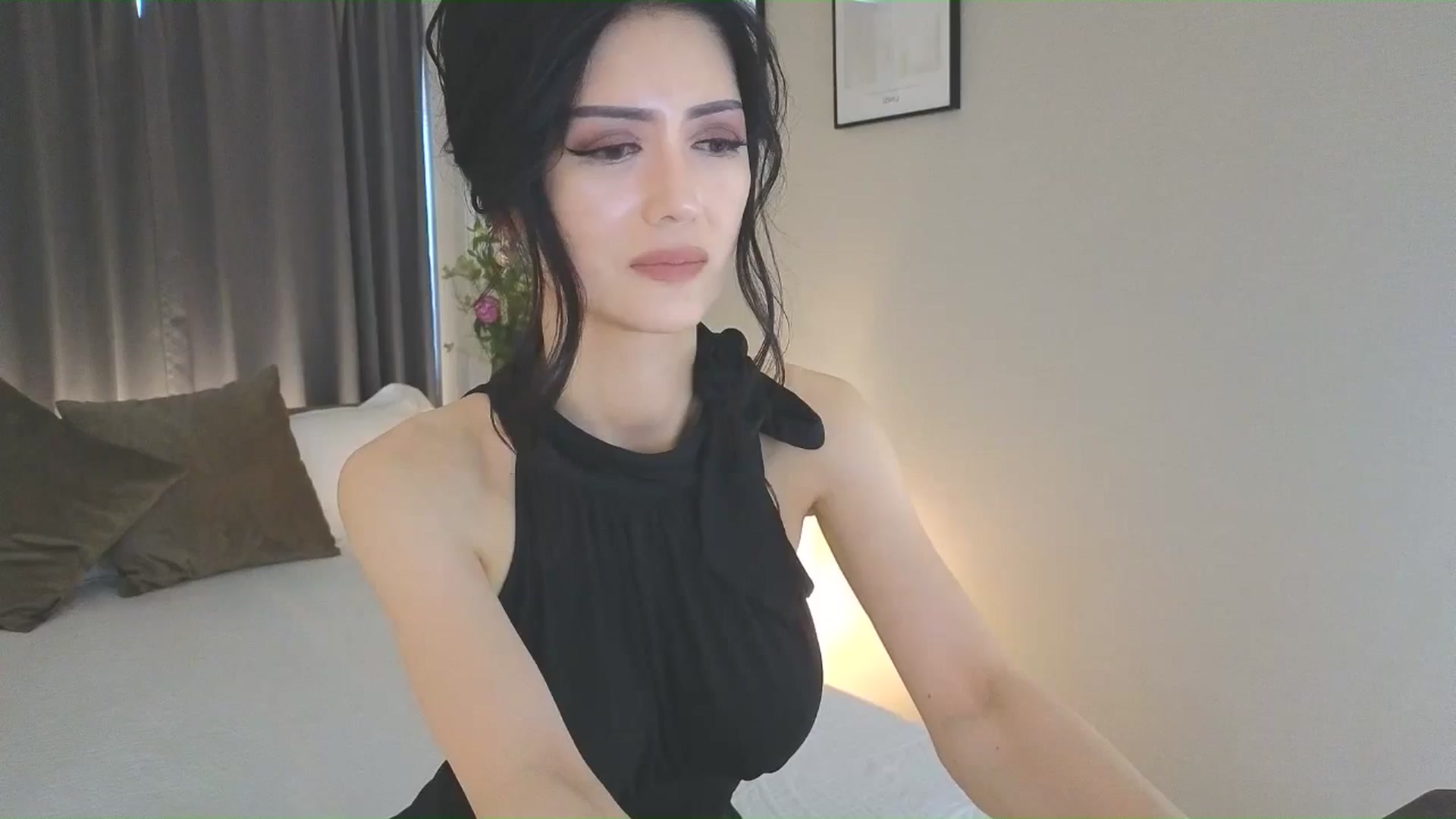 Gallery image thumbnail from Eleah's myfreecams stream on, 06/08/2025, 08:37 image 1 of 20