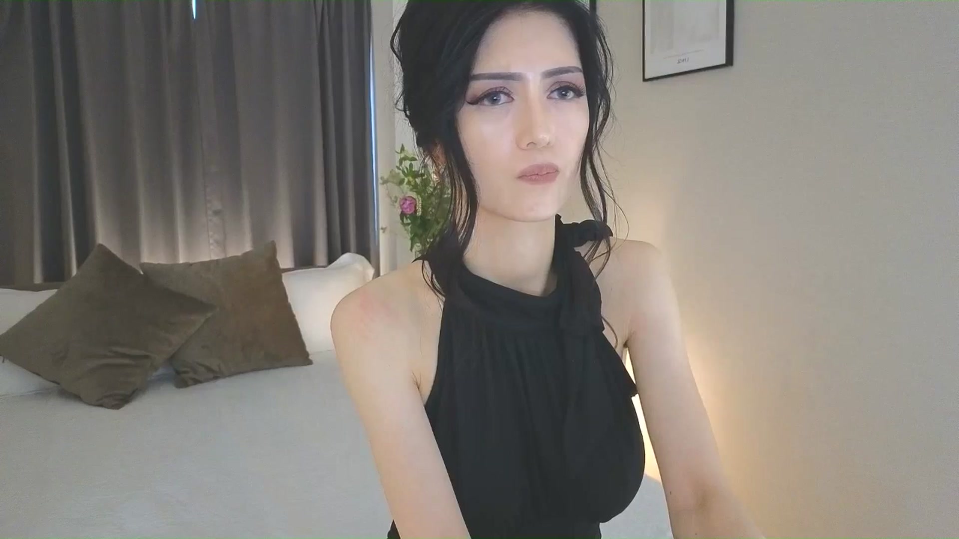 Gallery image thumbnail from Eleah's myfreecams stream on, 06/08/2025, 08:37 image 16 of 20