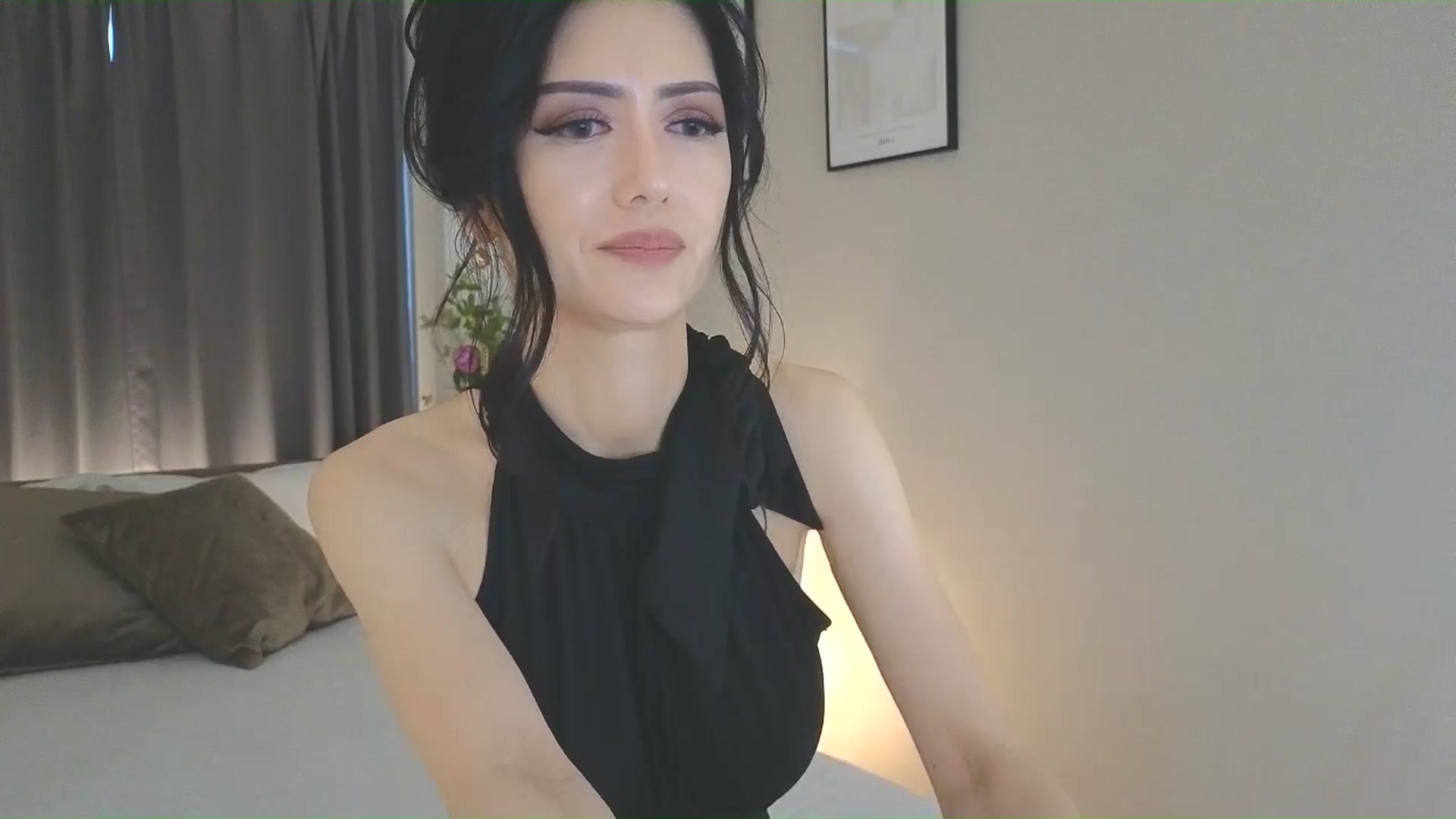 Gallery image thumbnail from Eleah's myfreecams stream on, 06/08/2025, 09:25 image 13 of 20