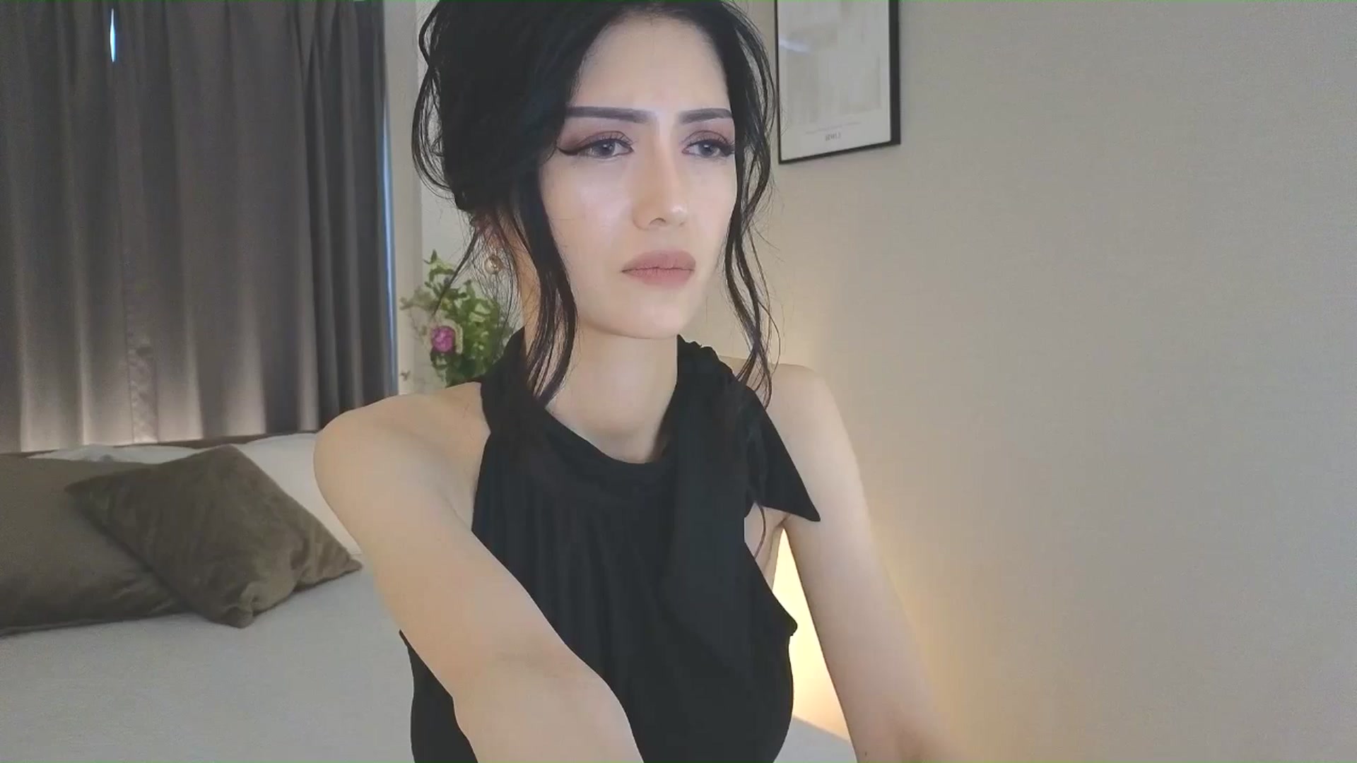 Gallery image thumbnail from Eleah's myfreecams stream on, 06/08/2025, 09:25 image 3 of 20