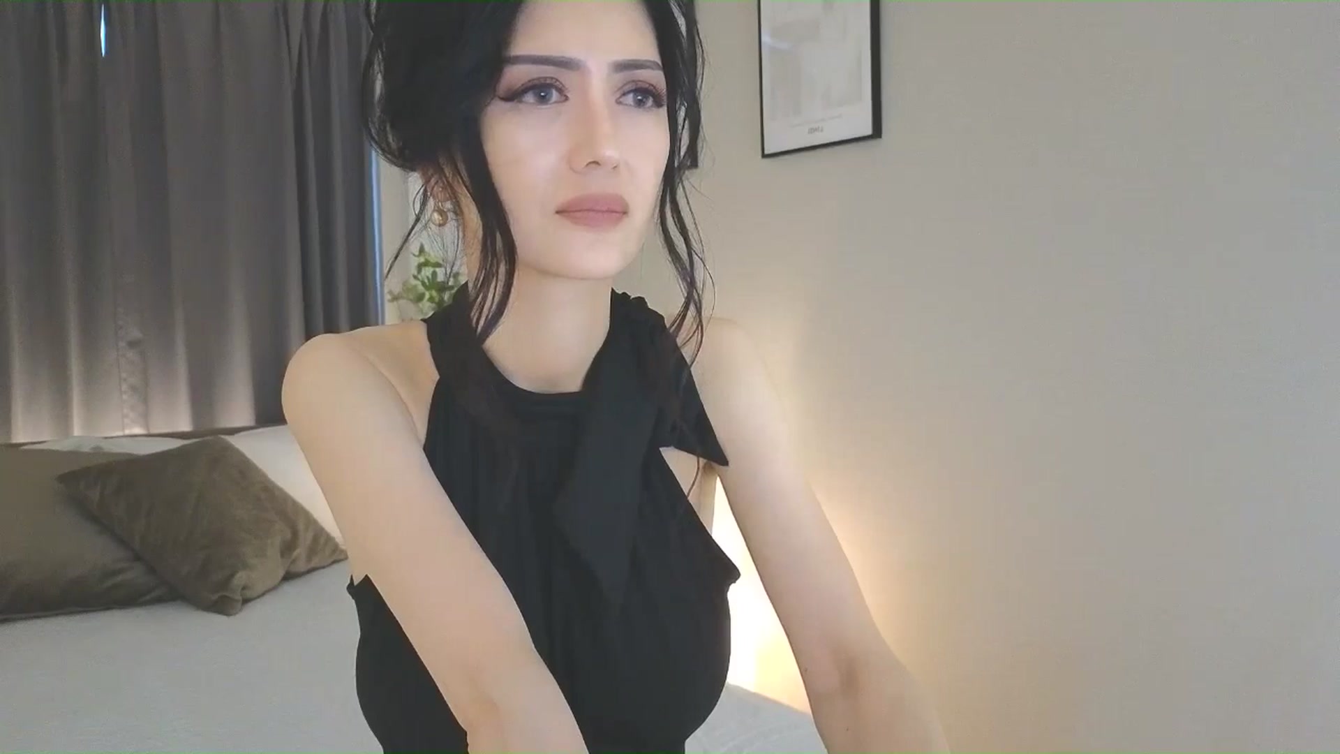 Gallery image thumbnail from Eleah's myfreecams stream on, 06/08/2025, 09:25 image 10 of 20