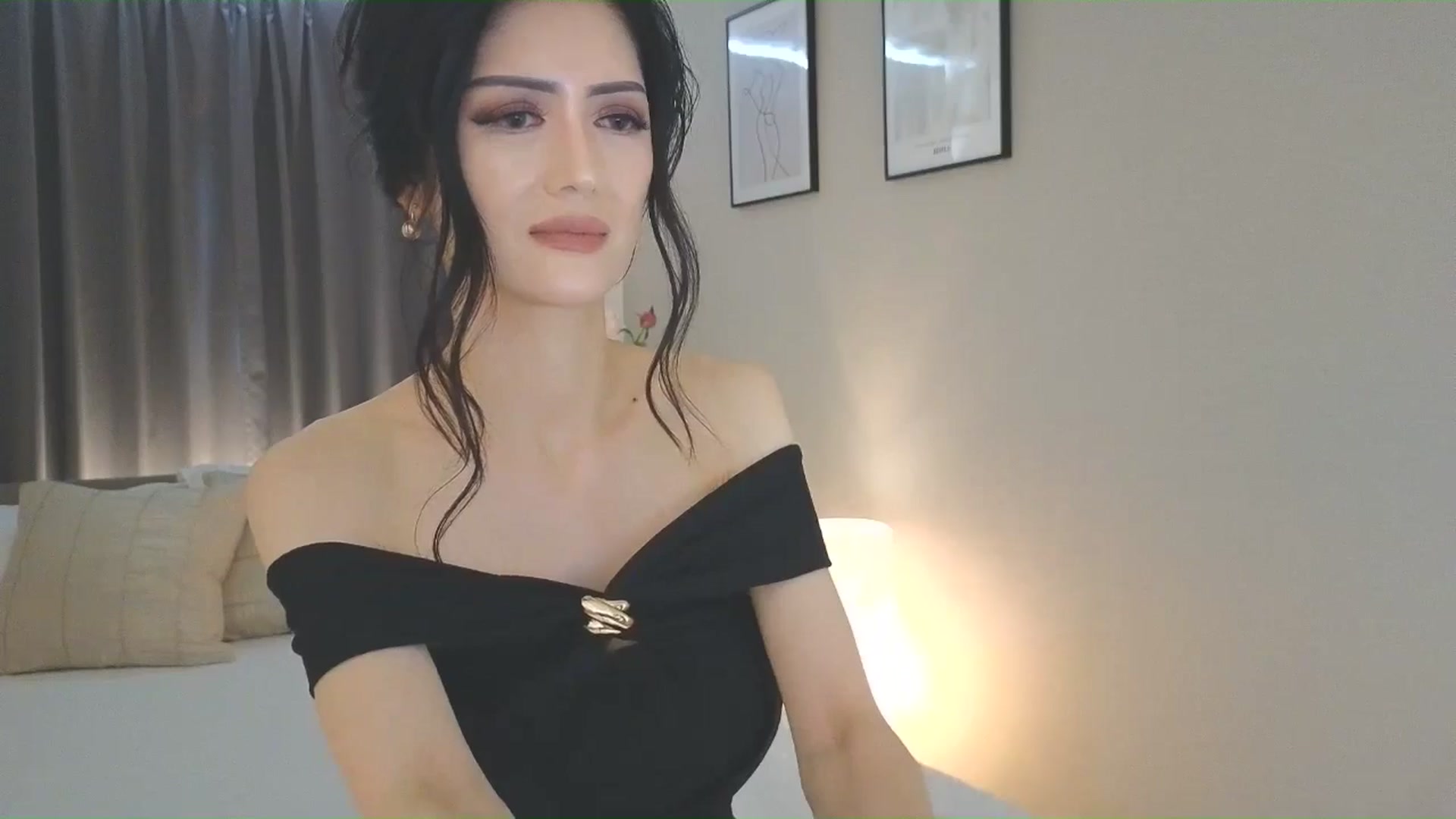 Gallery image thumbnail from Eleah's myfreecams stream on, 06/15/2025, 04:42 image 11 of 20