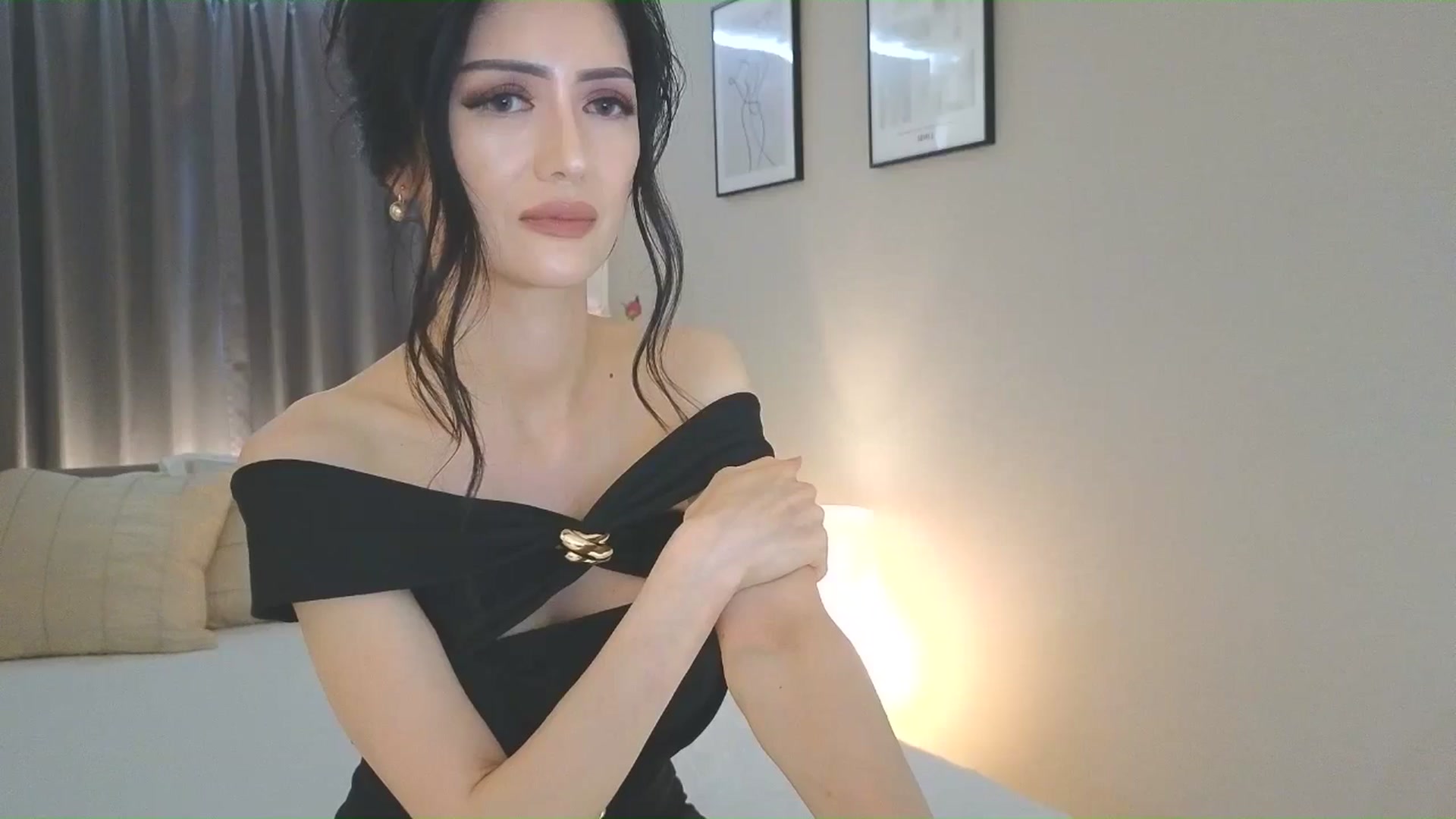 Gallery image thumbnail from Eleah's myfreecams stream on, 06/15/2025, 04:42 image 8 of 20
