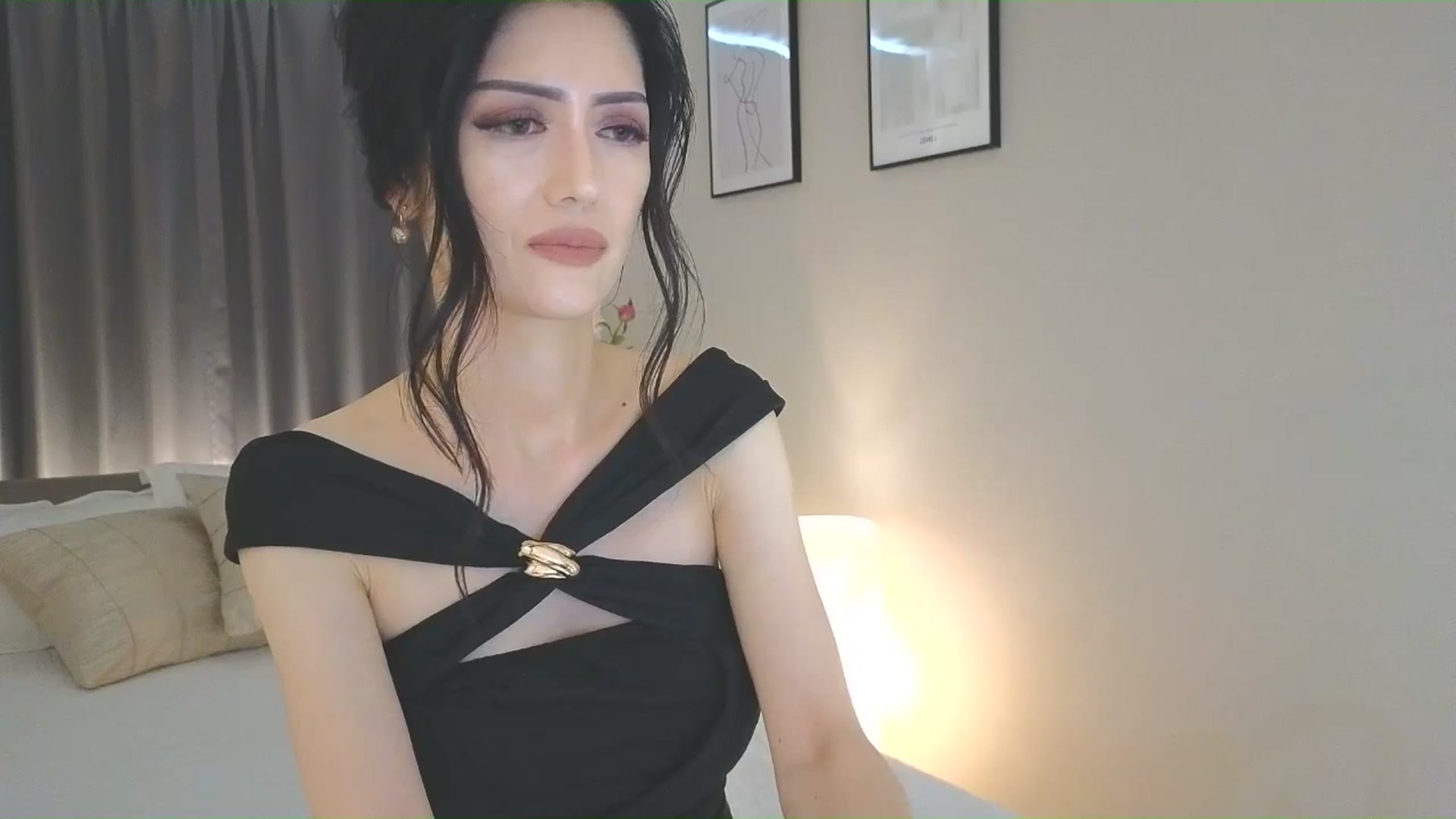 Gallery image thumbnail from Eleah's myfreecams stream on, 06/15/2025, 05:47 image 2 of 20