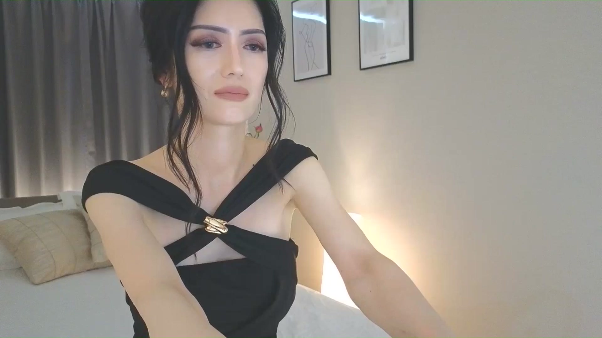 Gallery image thumbnail from Eleah's myfreecams stream on, 06/15/2025, 05:47 image 12 of 20