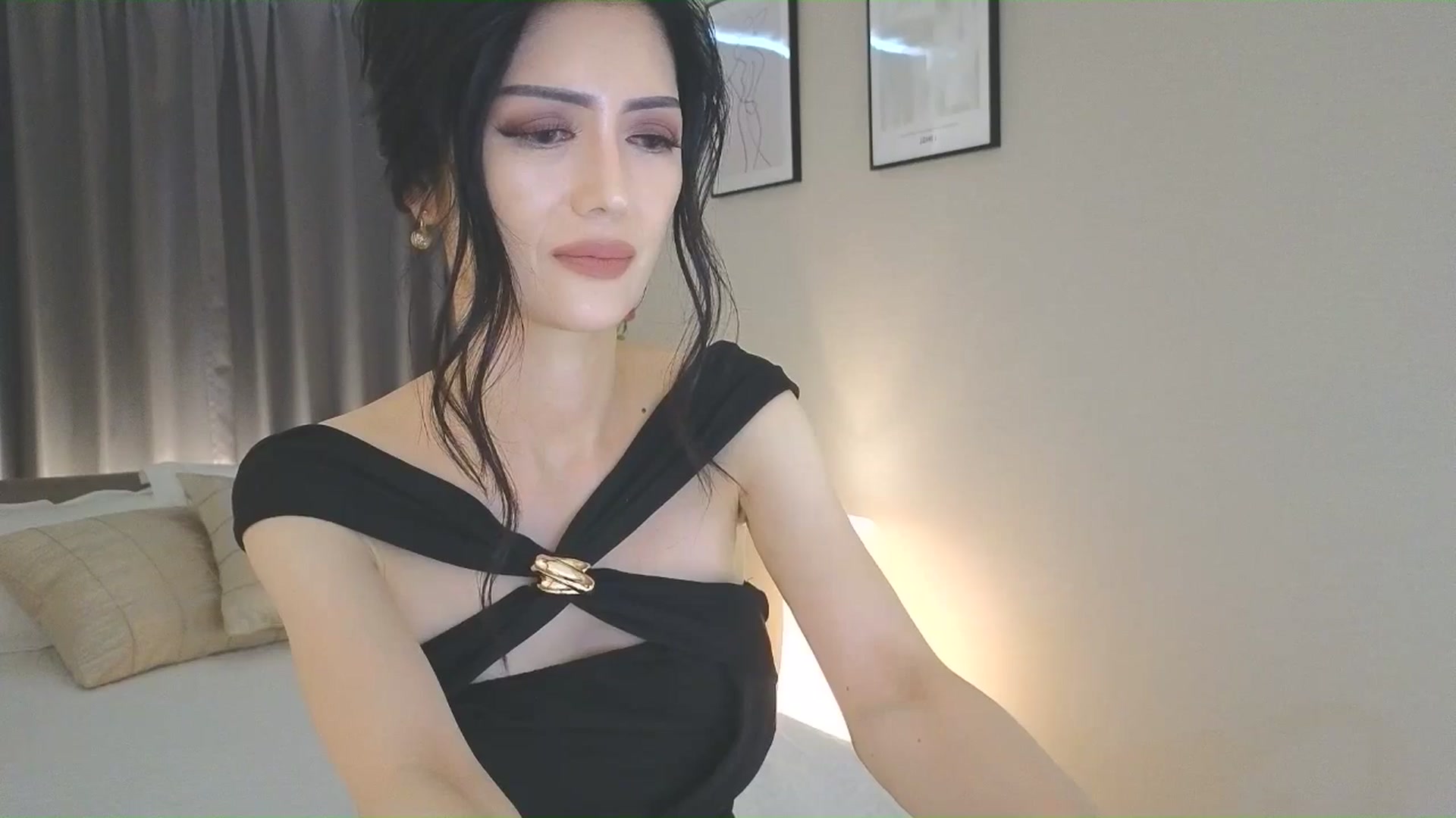 Gallery image thumbnail from Eleah's myfreecams stream on, 06/15/2025, 05:47 image 5 of 20