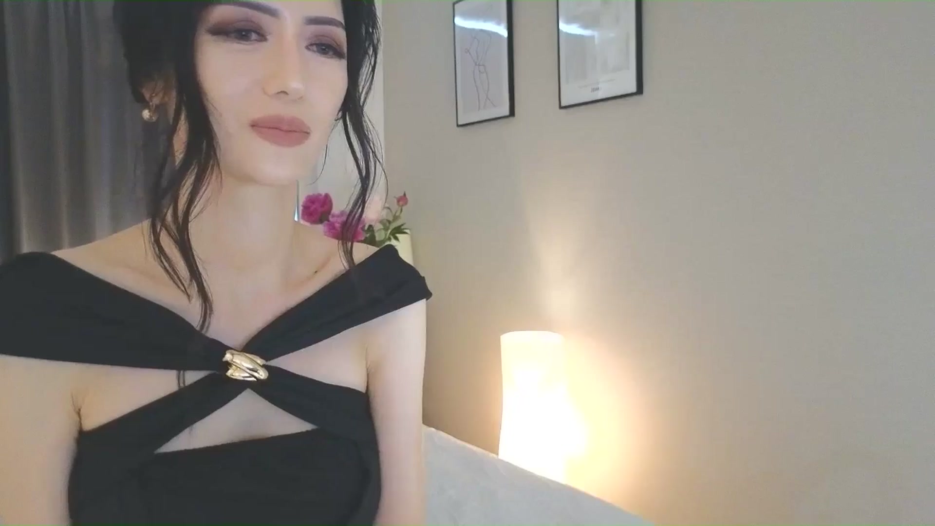 Gallery image thumbnail from Eleah's myfreecams stream on, 06/15/2025, 05:47 image 17 of 20