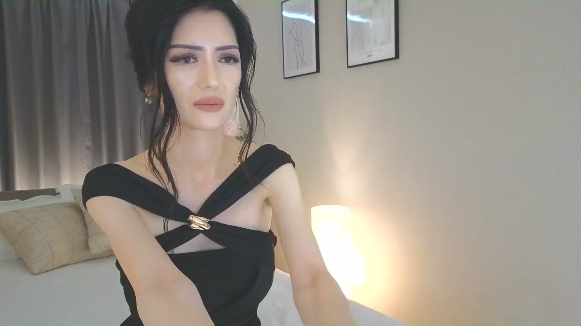 Gallery image thumbnail from Eleah's myfreecams stream on, 06/15/2025, 05:47 image 10 of 20