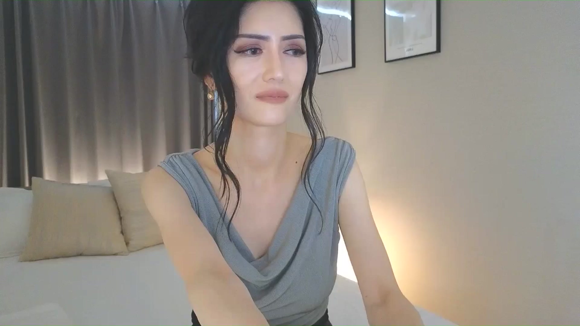 Gallery image thumbnail from Eleah's myfreecams stream on, 06/19/2025, 03:25 image 15 of 20