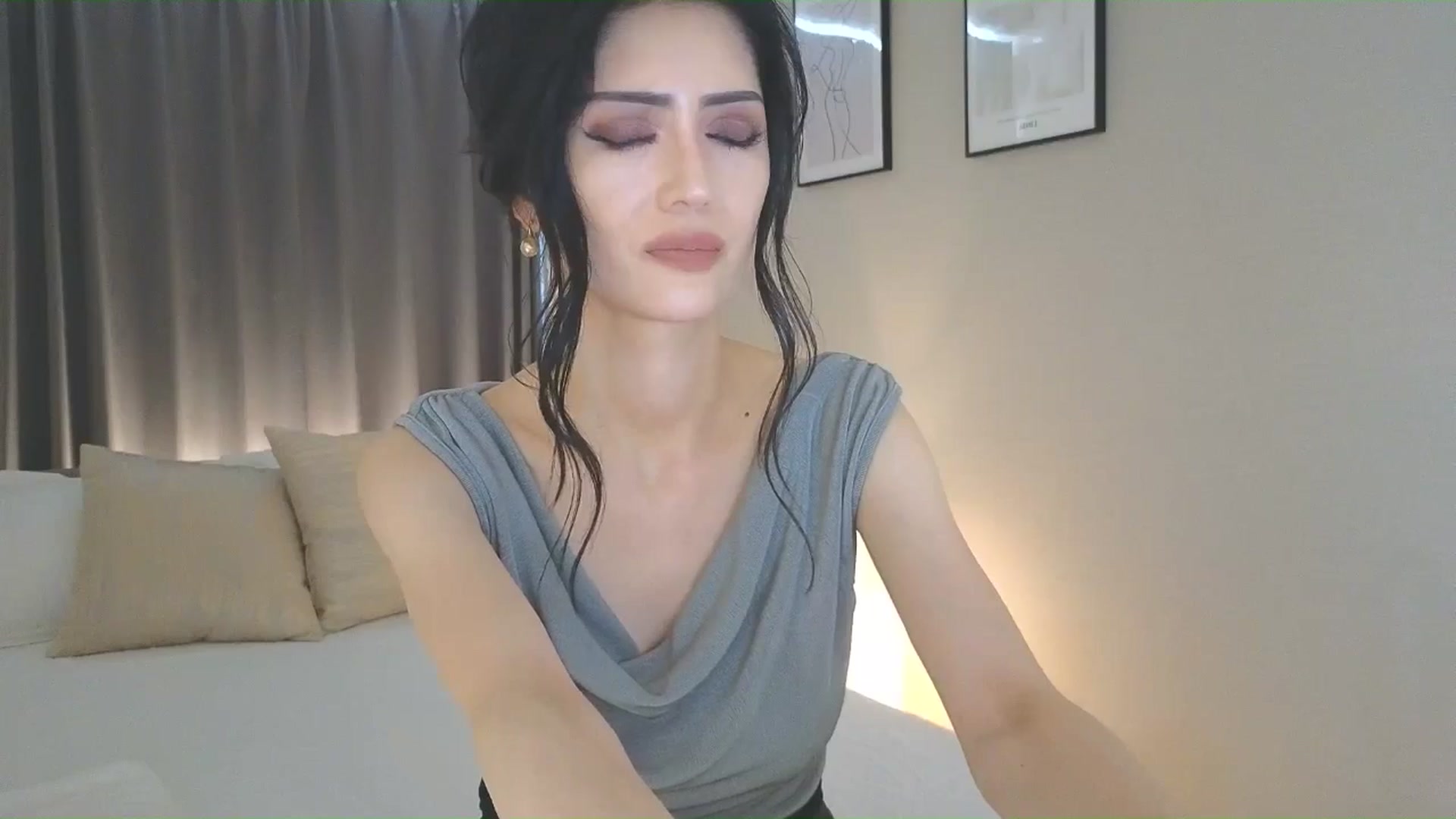Gallery image thumbnail from Eleah's myfreecams stream on, 06/19/2025, 03:25 image 13 of 20