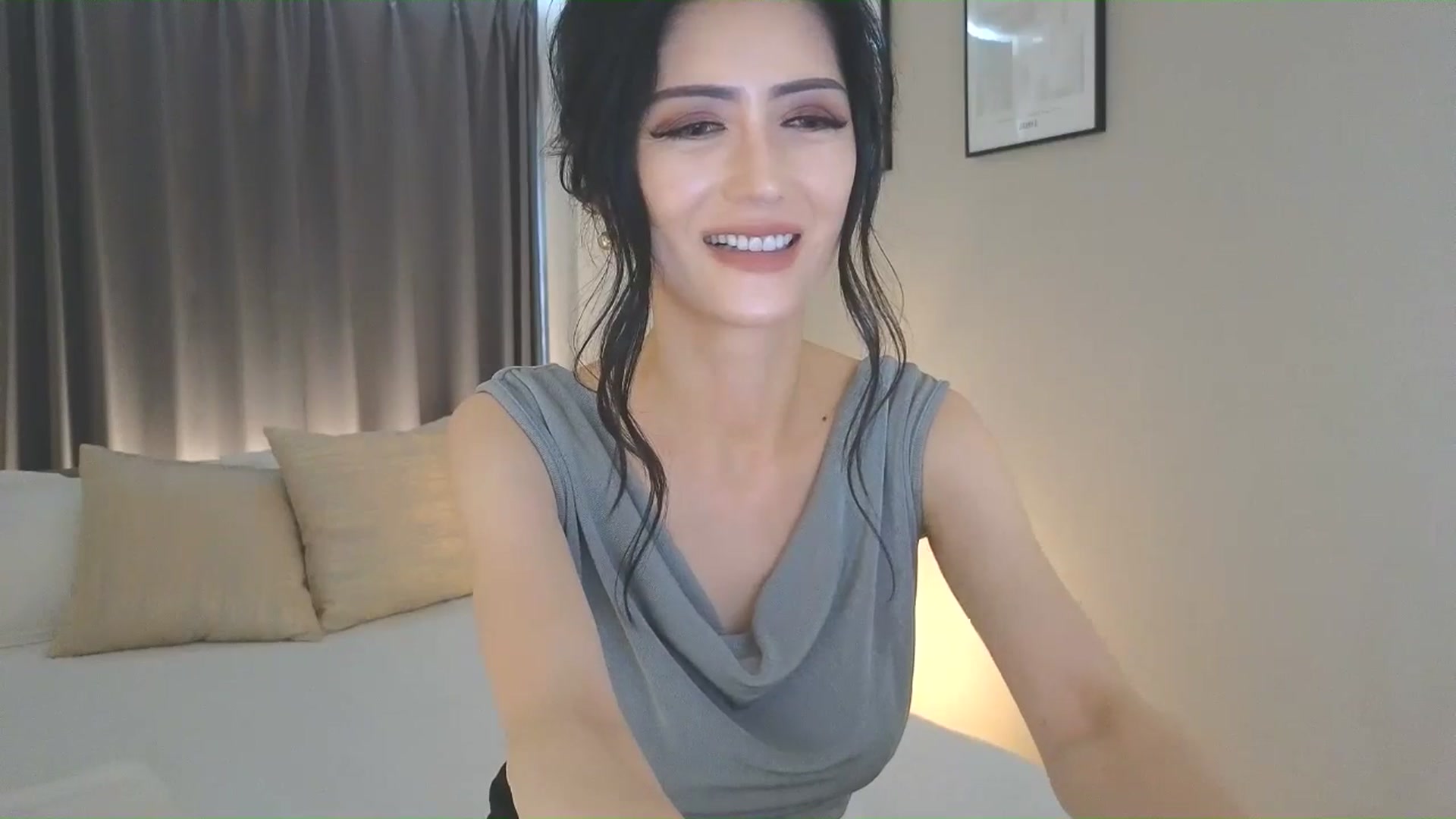 Gallery image thumbnail from Eleah's myfreecams stream on, 06/19/2025, 03:25 image 5 of 20