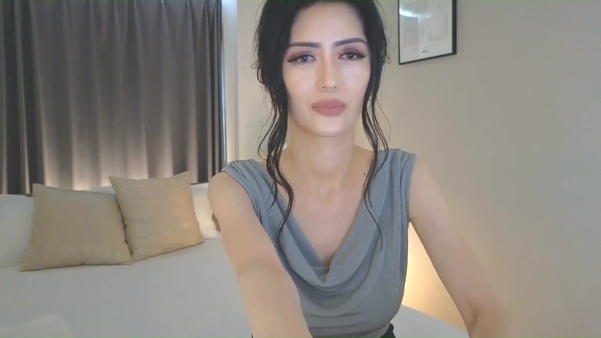 Gallery image thumbnail from Eleah's myfreecams stream on, 06/19/2025, 03:25 image 7 of 20