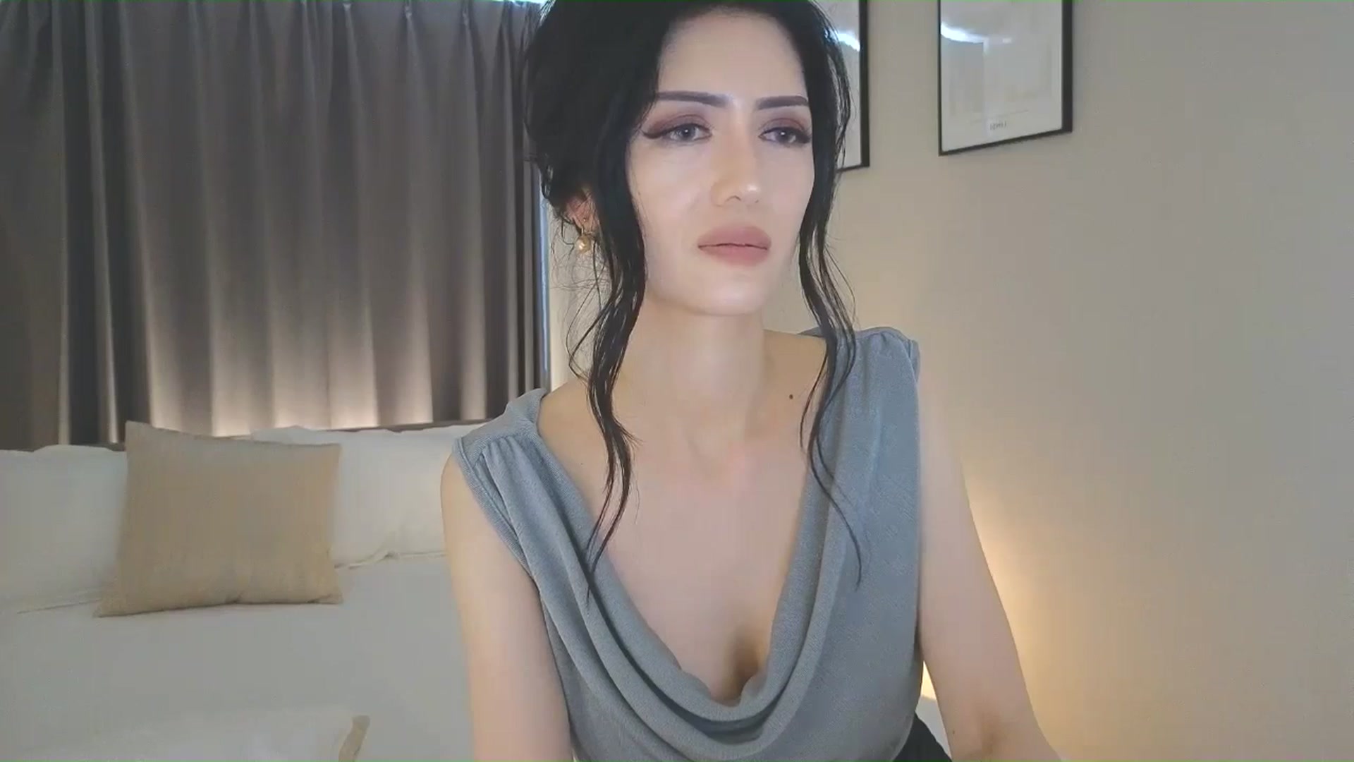 Gallery image thumbnail from Eleah's myfreecams stream on, 06/19/2025, 05:56 image 8 of 20