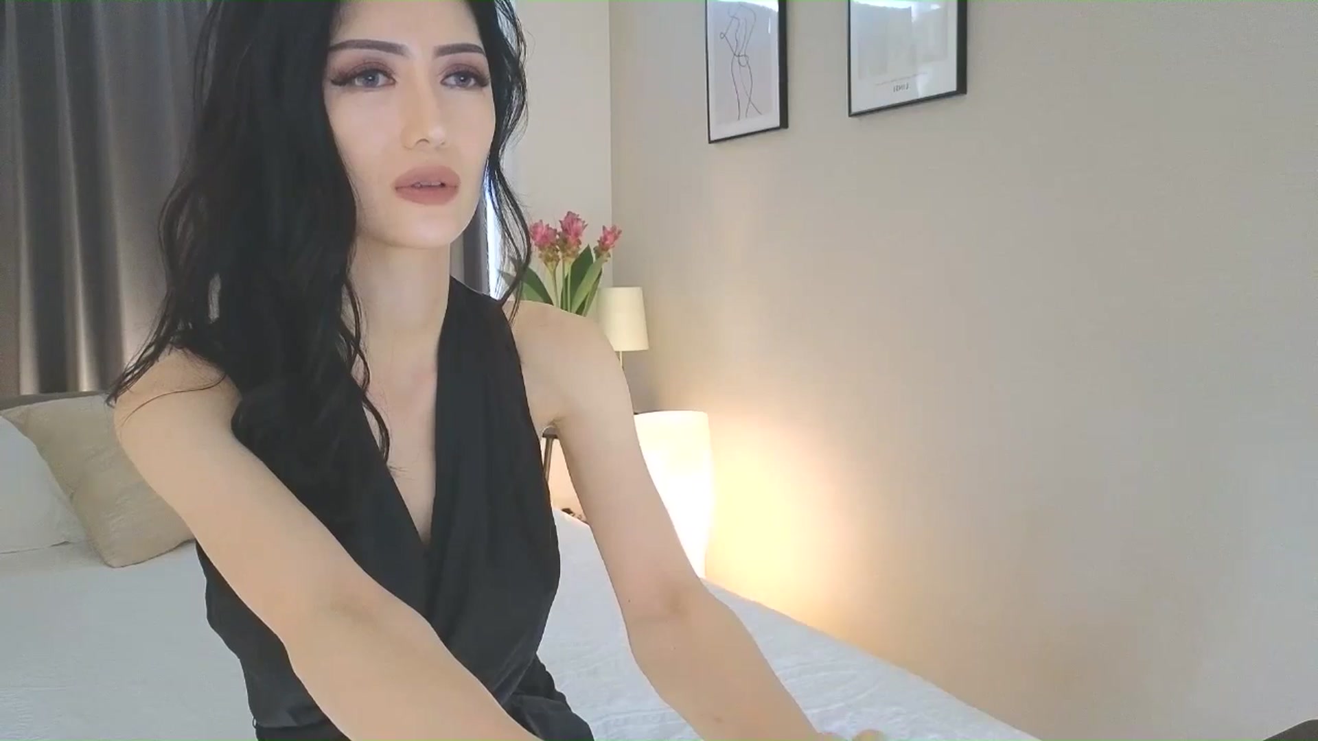 Gallery image thumbnail from Eleah's myfreecams stream on, 06/22/2025, 02:51 image 17 of 20