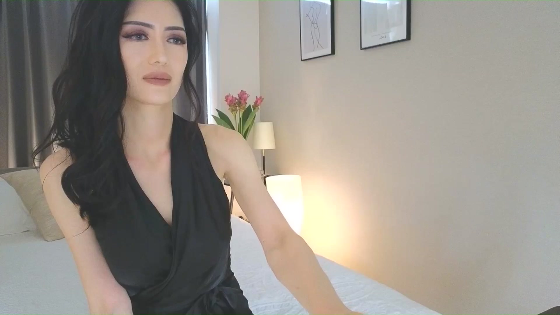 Gallery image thumbnail from Eleah's myfreecams stream on, 06/22/2025, 02:51 image 18 of 20