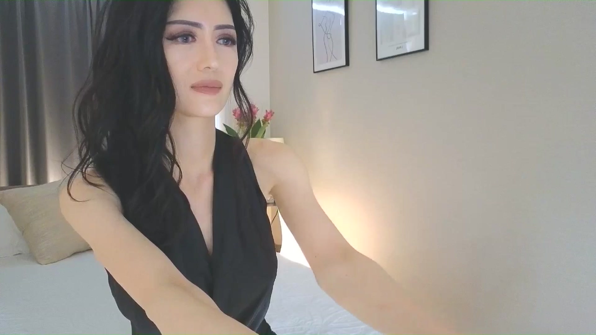 Gallery image thumbnail from Eleah's myfreecams stream on, 06/22/2025, 02:51 image 12 of 20