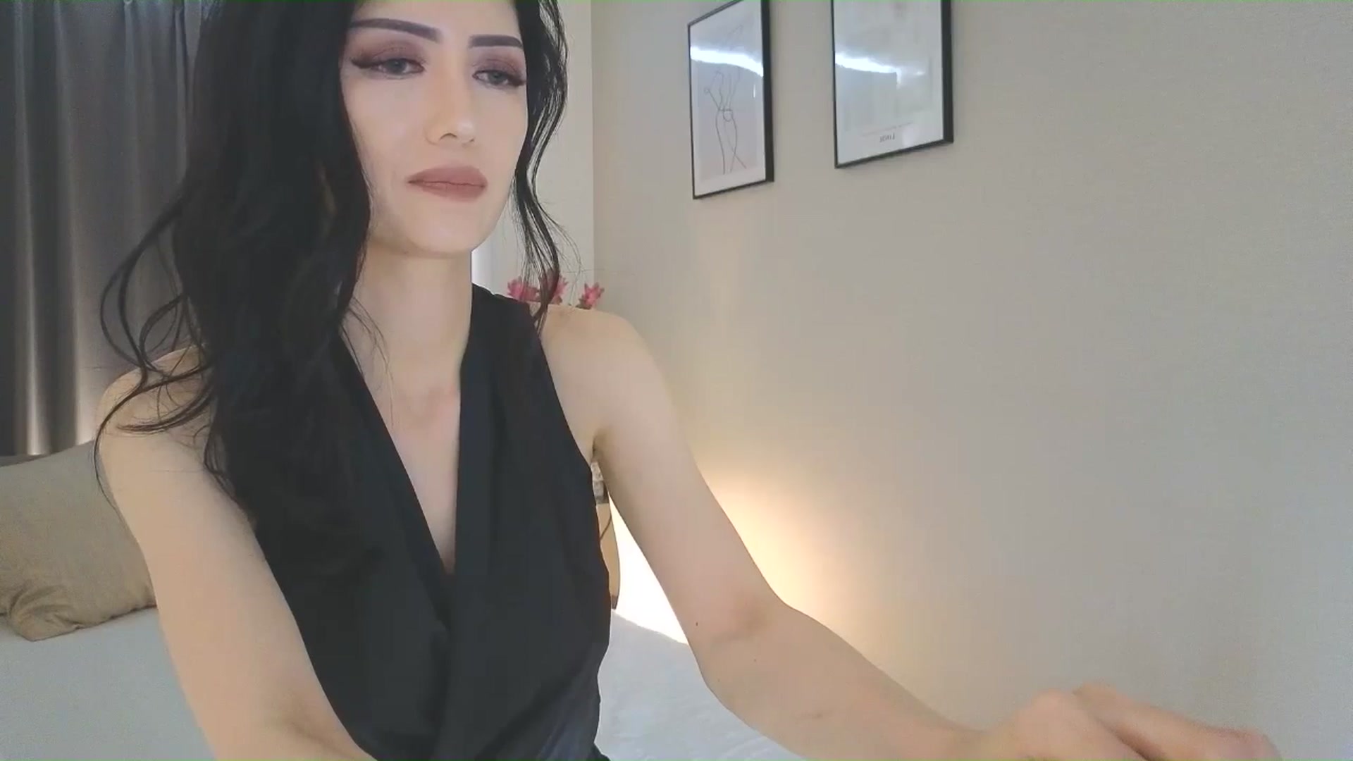 Gallery image thumbnail from Eleah's myfreecams stream on, 06/22/2025, 04:02 image 20 of 20