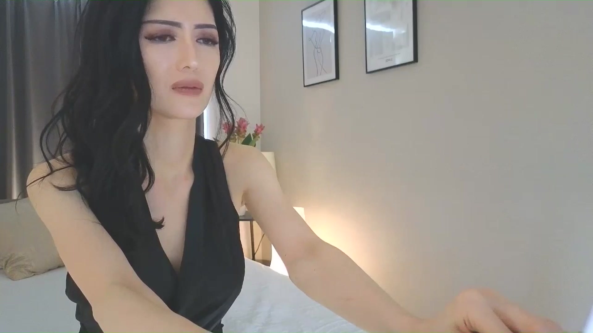 Gallery image thumbnail from Eleah's myfreecams stream on, 06/22/2025, 04:02 image 7 of 20