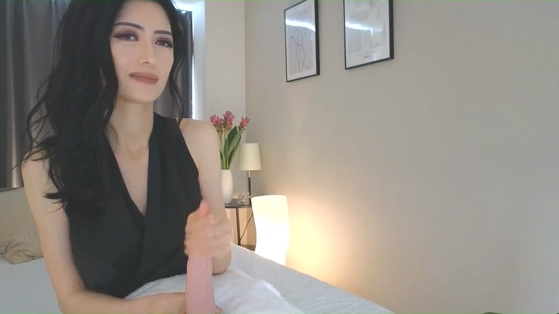 Gallery image thumbnail from Eleah's myfreecams stream on, 06/22/2025, 04:02 image 15 of 20