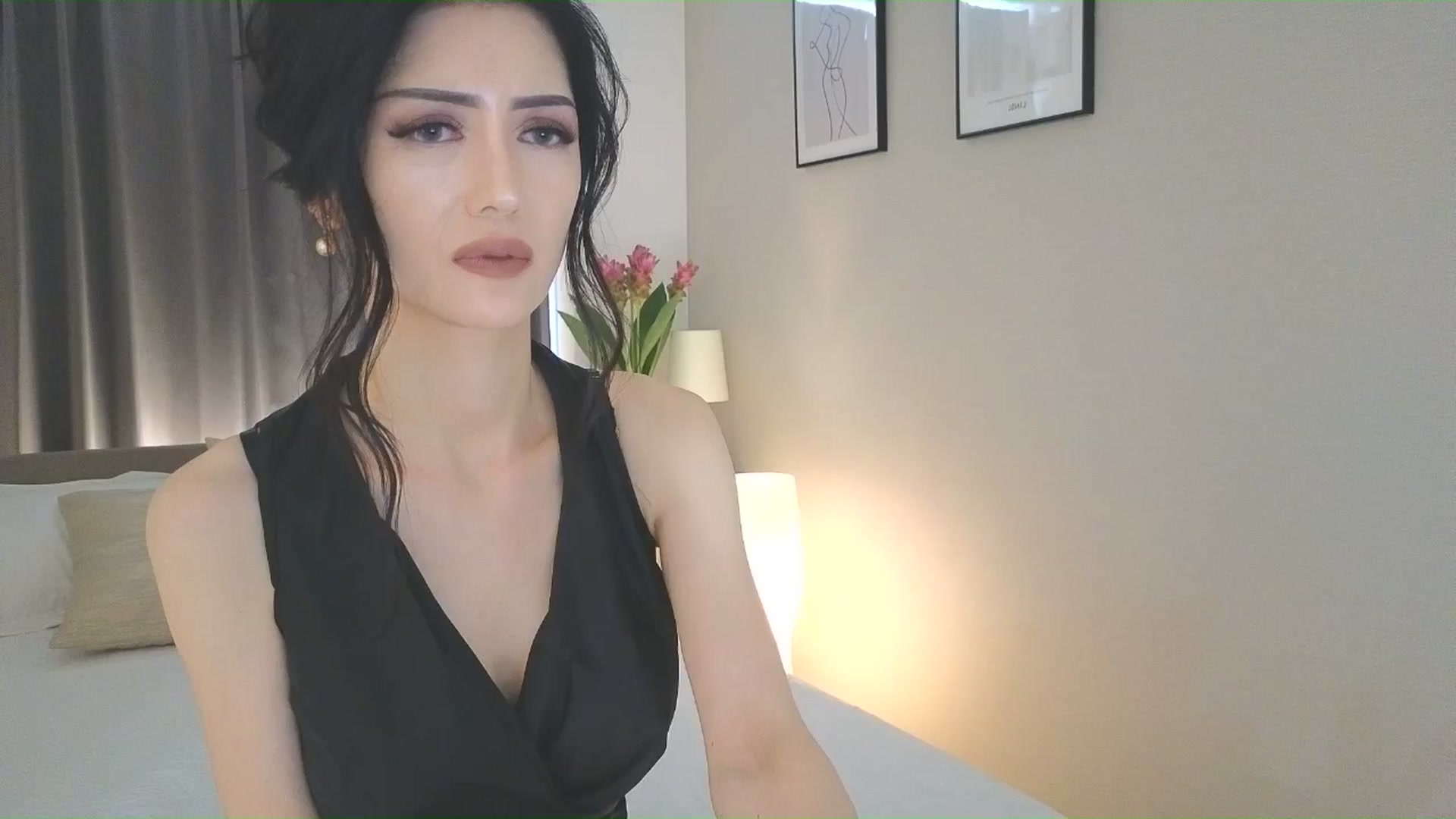 Gallery image thumbnail from Eleah's myfreecams stream on, 06/22/2025, 08:55 image 1 of 20