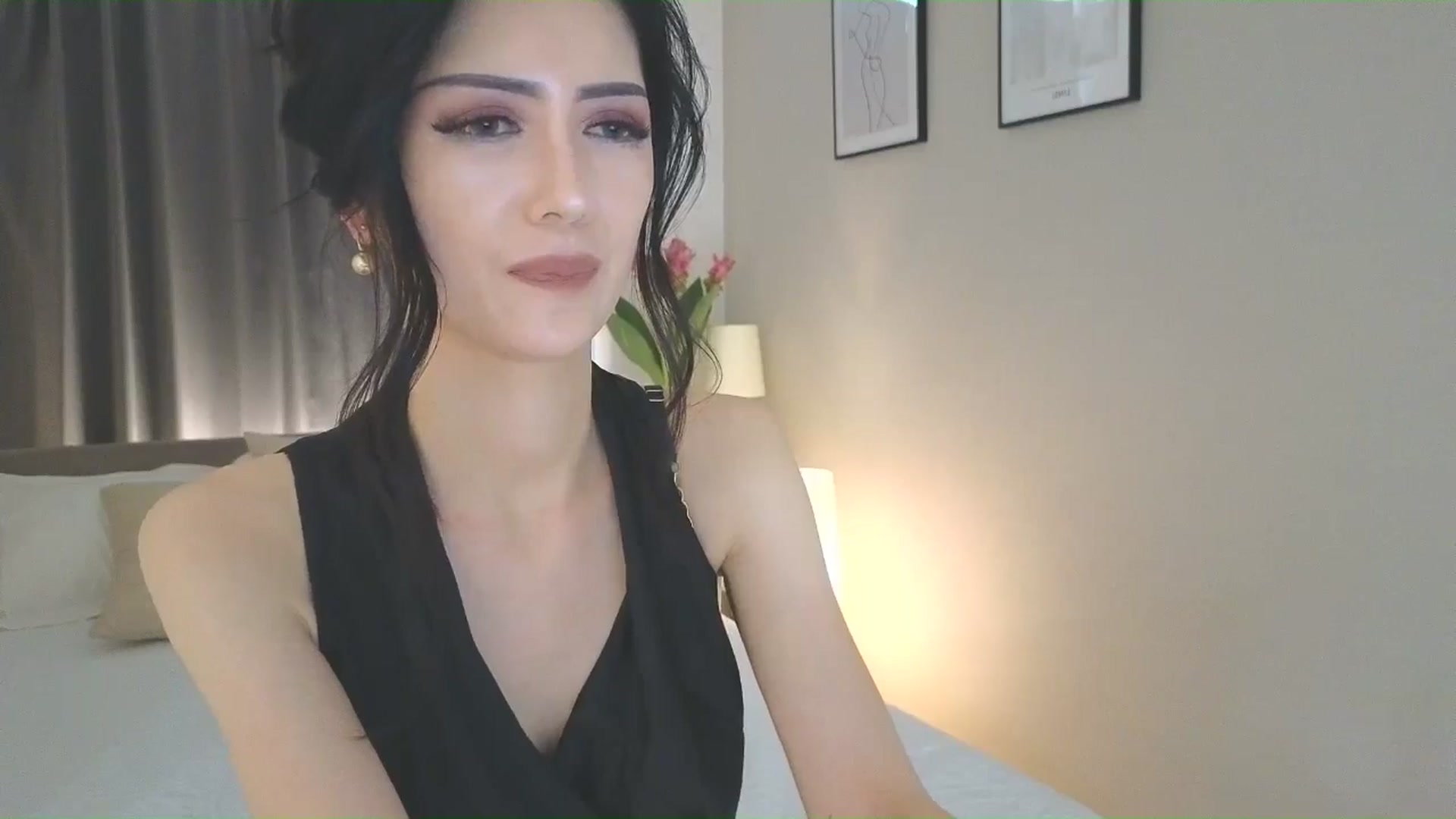 Gallery image thumbnail from Eleah's myfreecams stream on, 06/22/2025, 08:55 image 13 of 20