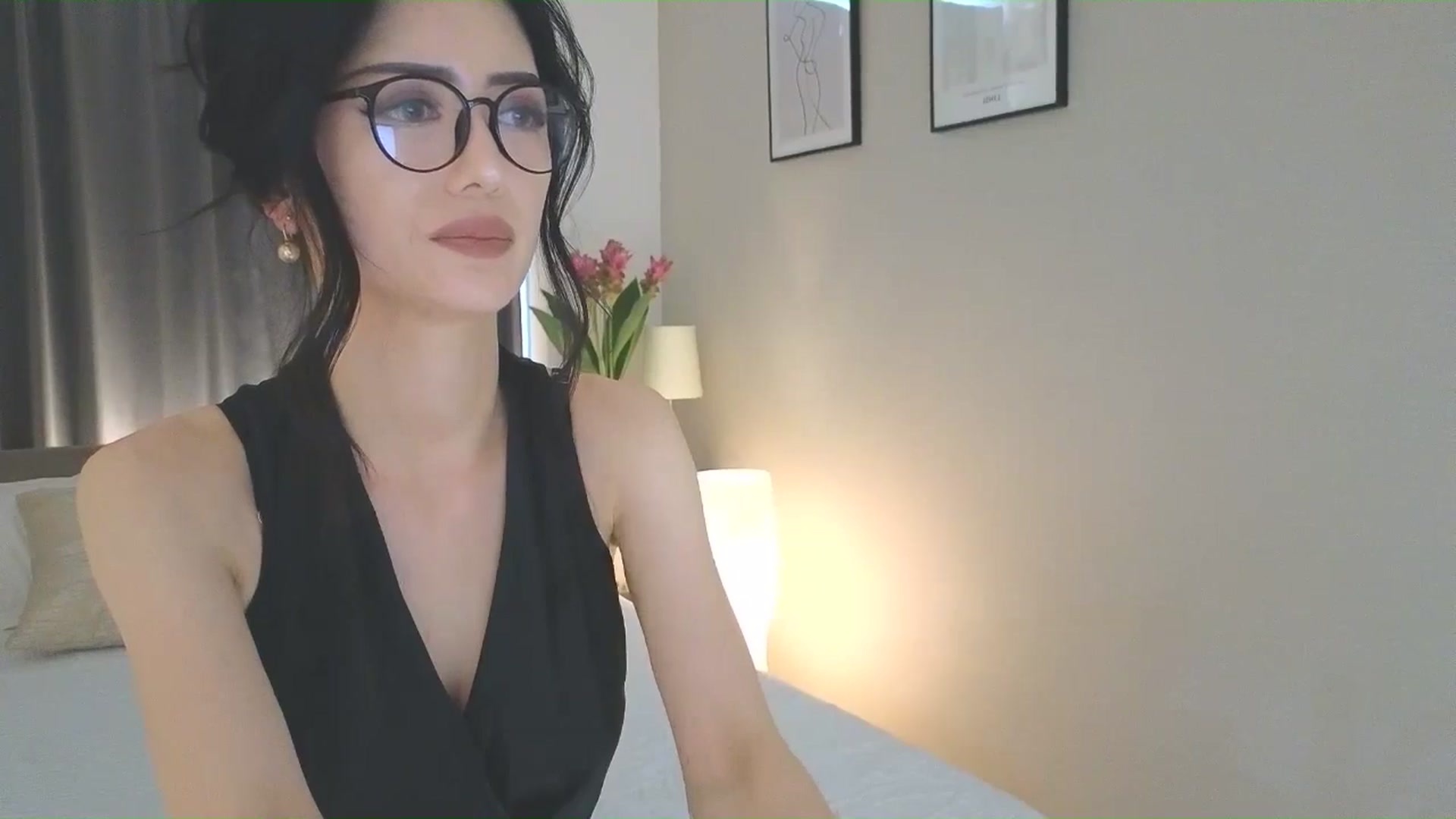 Gallery image thumbnail from Eleah's myfreecams stream on, 06/22/2025, 08:55 image 15 of 20