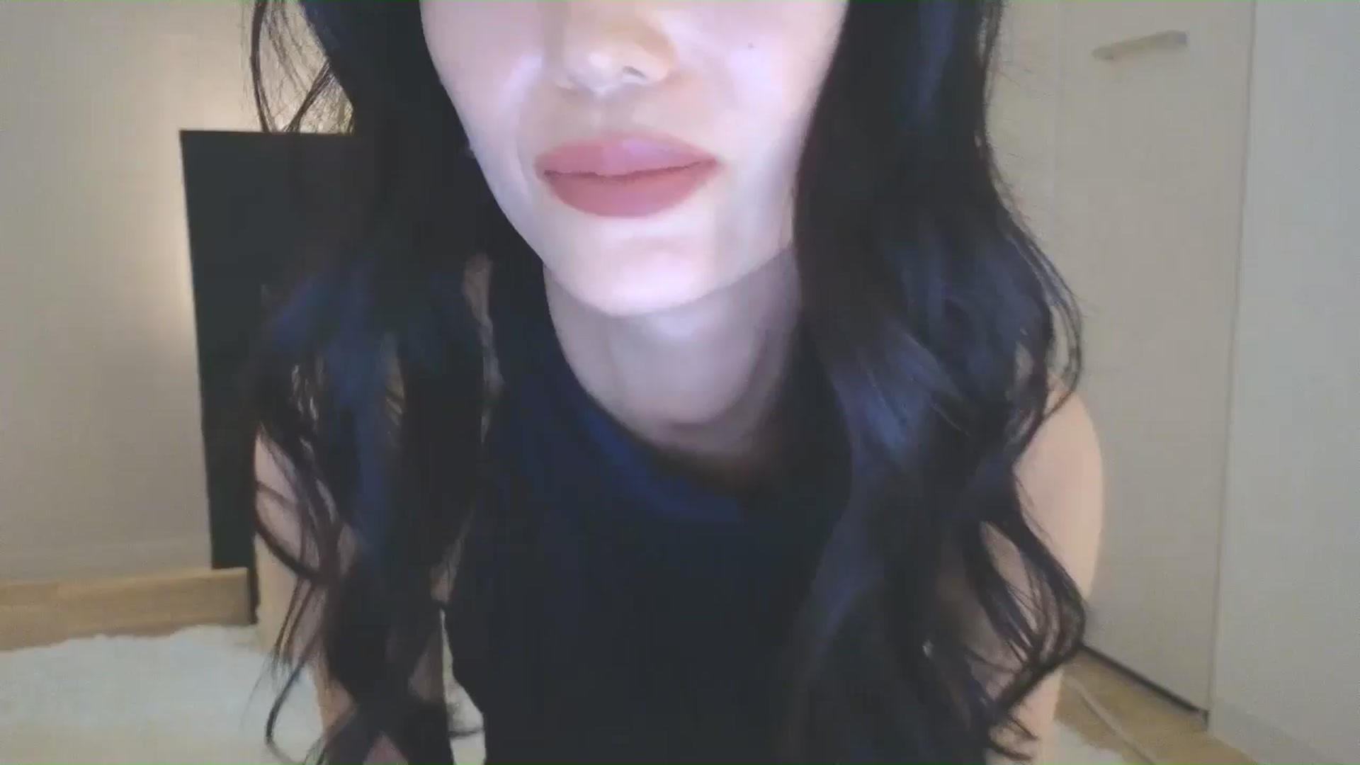 Gallery image thumbnail from Eleah's myfreecams stream on, 06/27/2025, 04:21 image 1 of 20