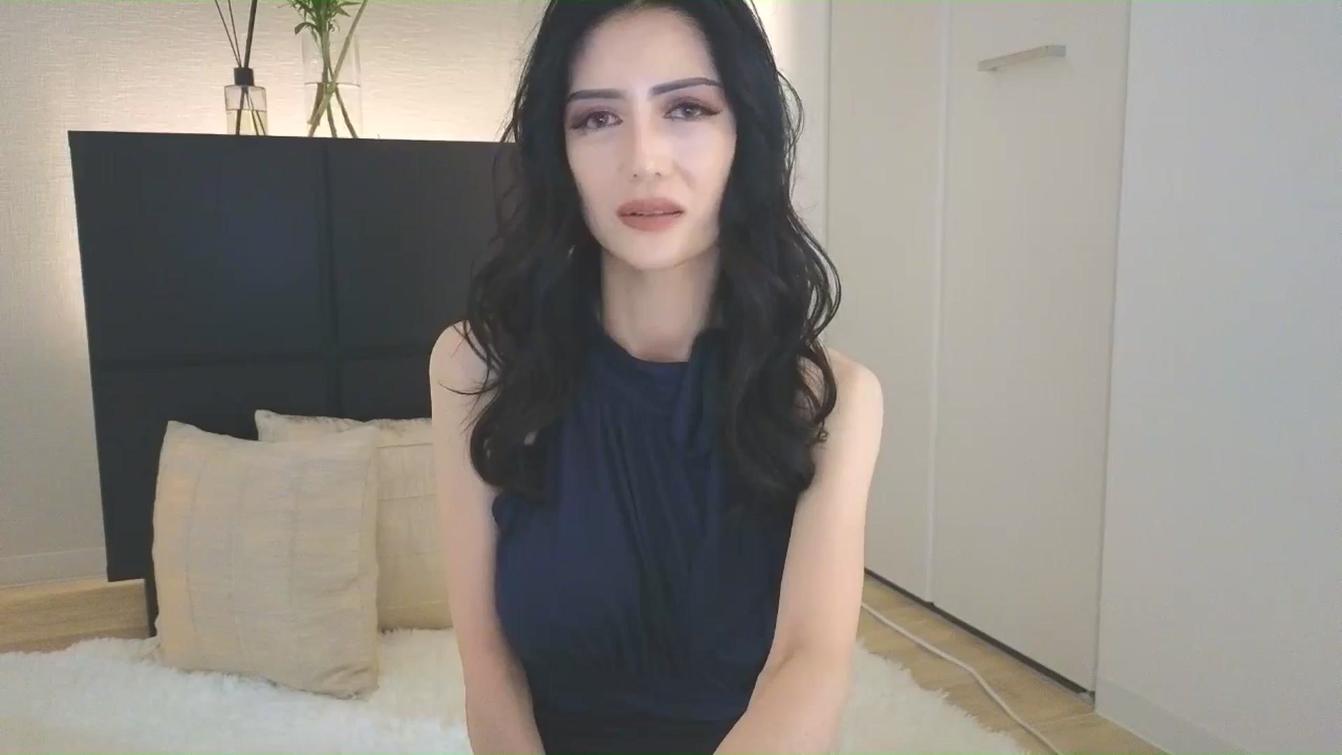 Gallery image thumbnail from Eleah's myfreecams stream on, 06/27/2025, 04:21 image 4 of 20