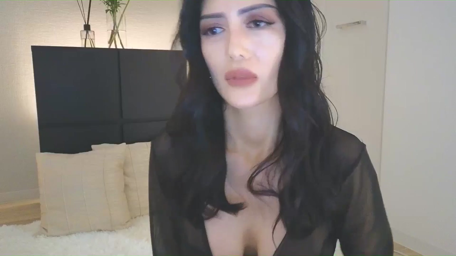 Gallery image thumbnail from Eleah's myfreecams stream on, 06/27/2025, 06:18 image 16 of 20