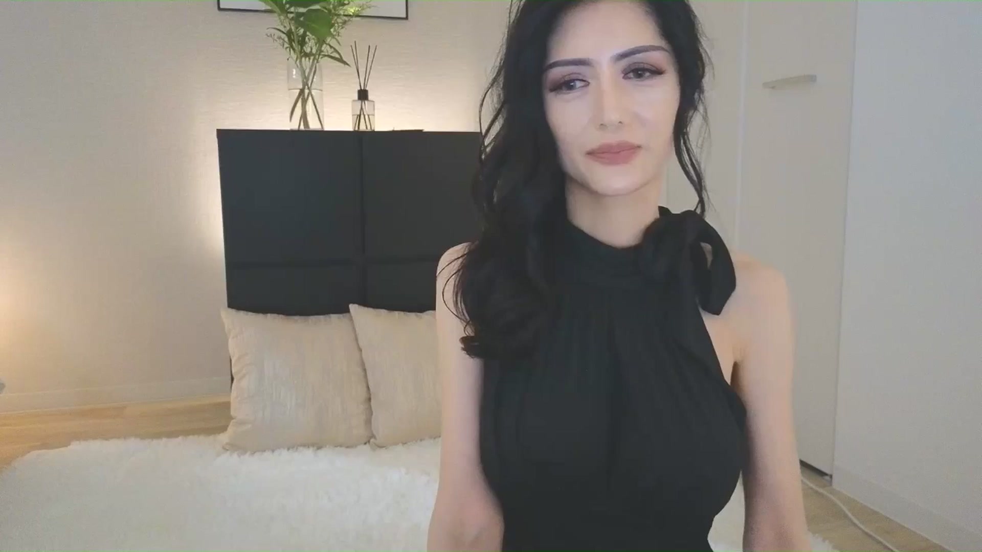 Gallery image thumbnail from Eleah's myfreecams stream on, 06/29/2025, 02:13 image 13 of 20