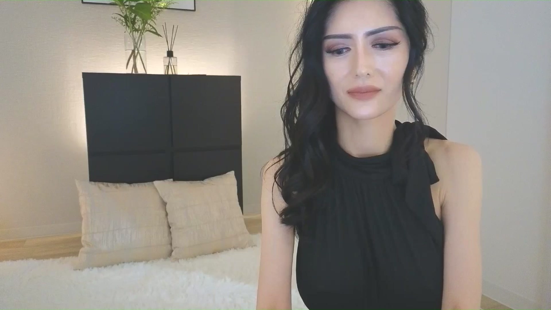 Gallery image thumbnail from Eleah's myfreecams stream on, 06/29/2025, 05:54 image 8 of 20
