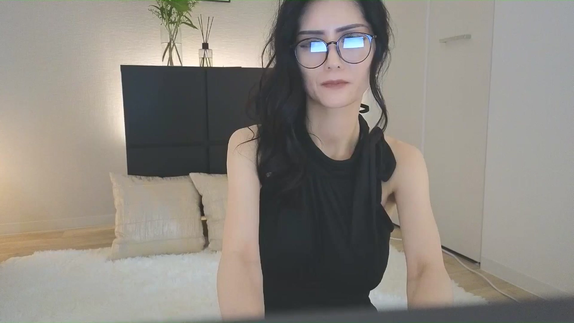 Gallery image thumbnail from Eleah's myfreecams stream on, 06/29/2025, 11:07 image 15 of 20