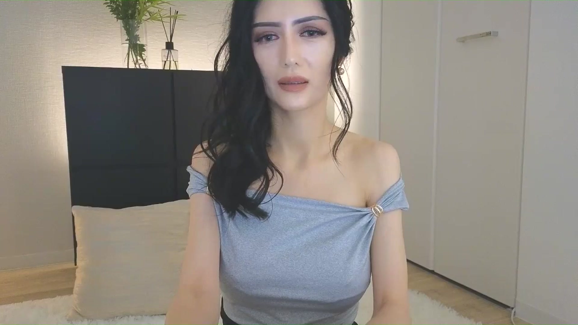 Gallery image thumbnail from Eleah's myfreecams stream on, 07/11/2025, 02:02 image 17 of 20