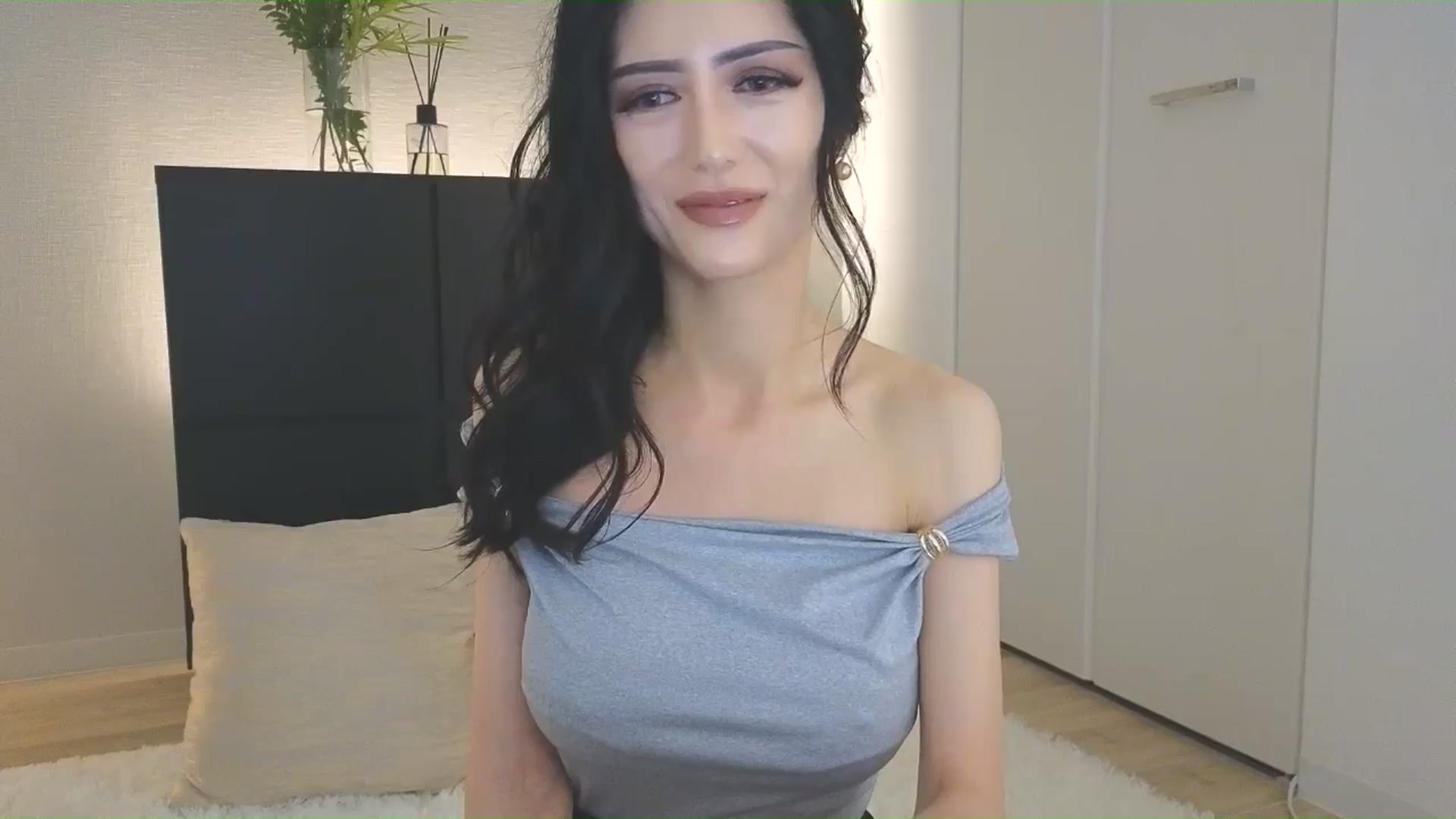Gallery image thumbnail from Eleah's myfreecams stream on, 07/11/2025, 02:02 image 14 of 20
