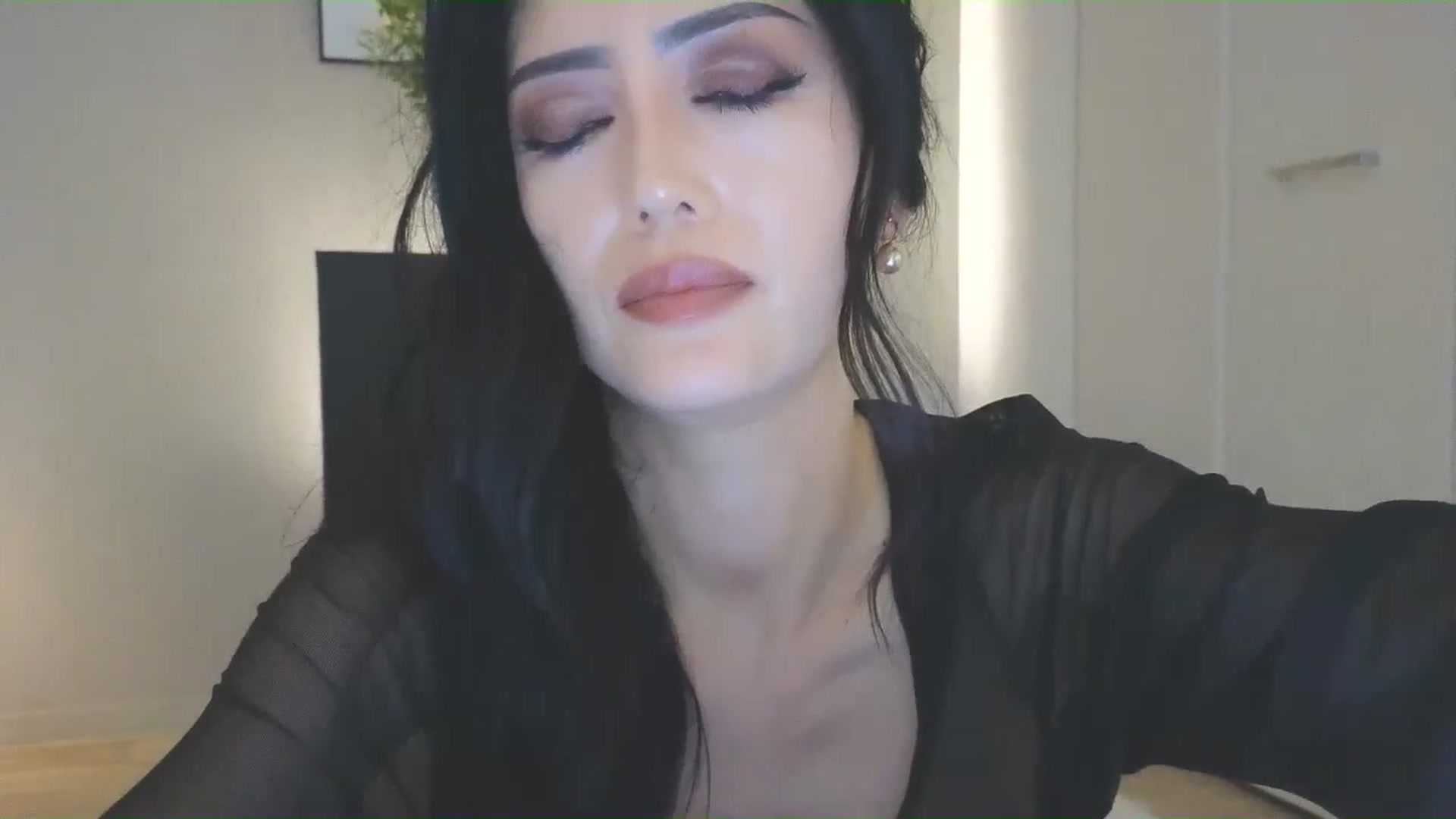 Gallery image thumbnail from Eleah's myfreecams stream on, 07/11/2025, 07:58 image 20 of 20