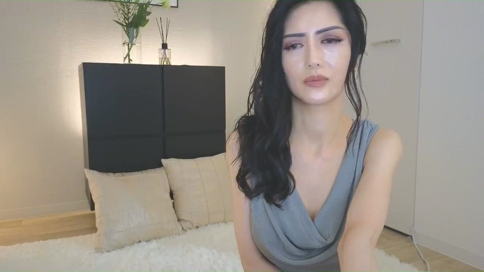 Gallery image thumbnail from Eleah's myfreecams stream on, 07/17/2025, 02:14 image 15 of 20