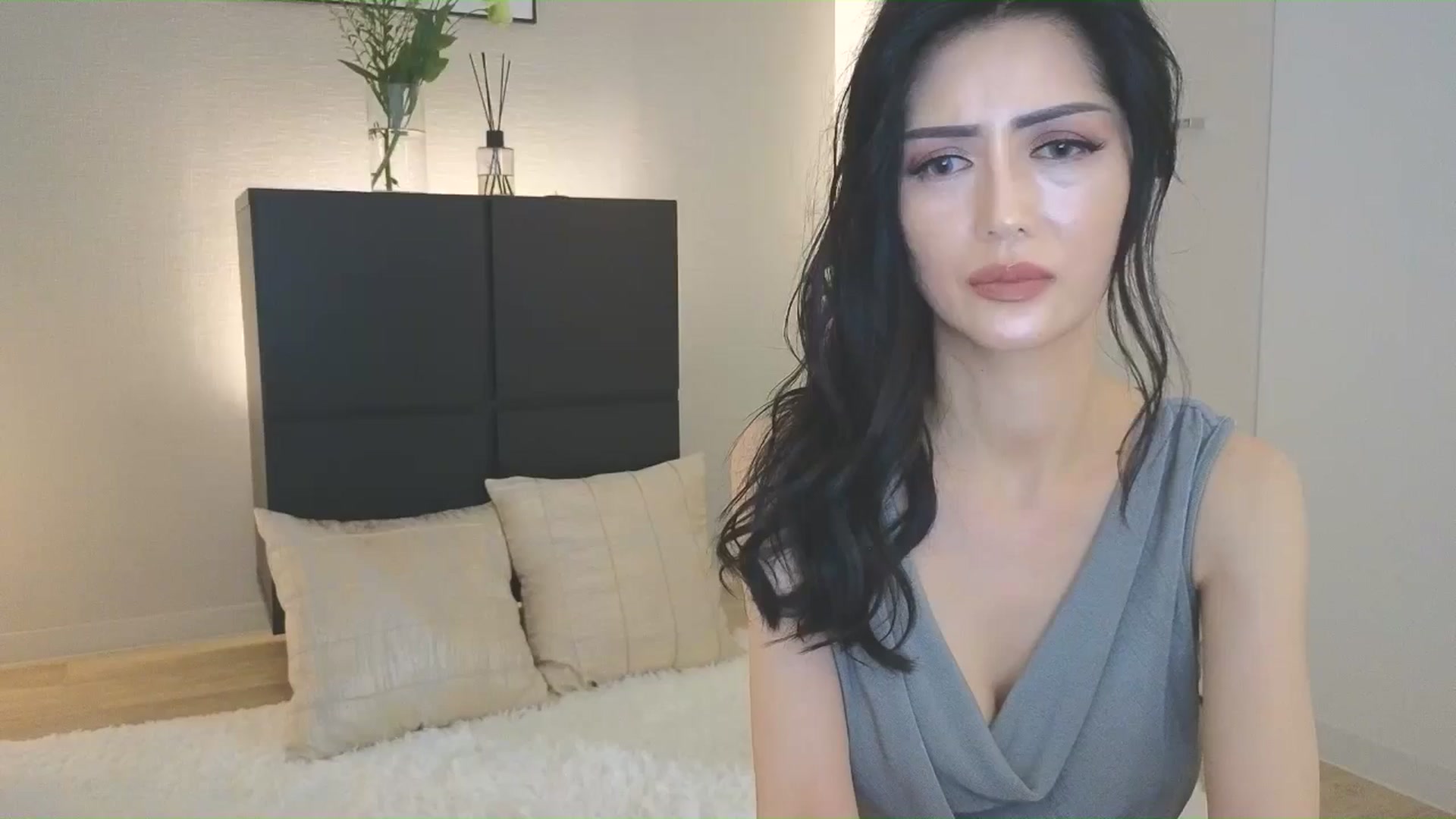 Gallery image thumbnail from Eleah's myfreecams stream on, 07/17/2025, 02:14 image 19 of 20