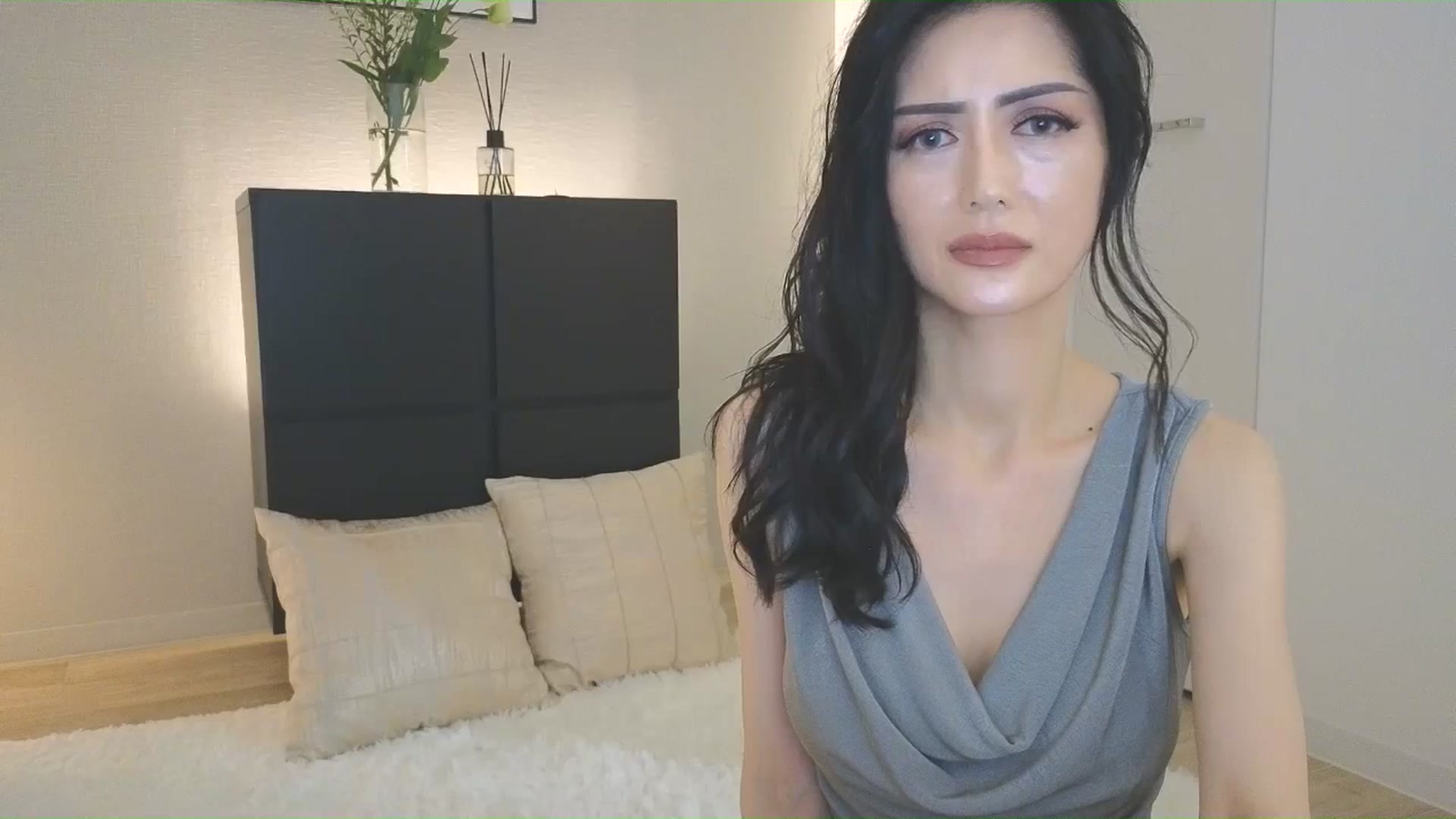Gallery image thumbnail from Eleah's myfreecams stream on, 07/17/2025, 02:14 image 17 of 20