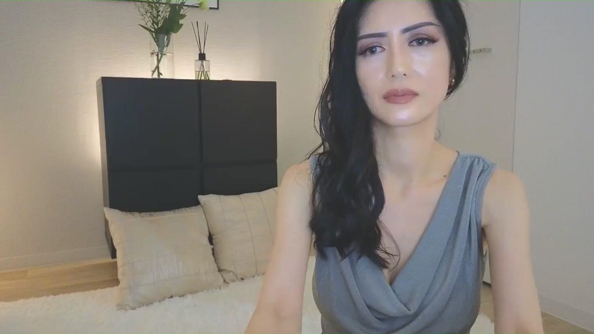 Gallery image thumbnail from Eleah's myfreecams stream on, 07/17/2025, 02:14 image 1 of 20
